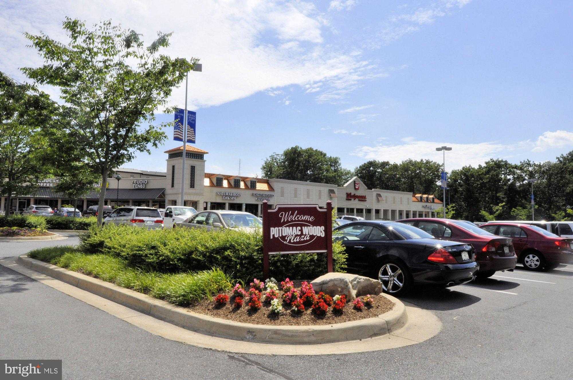 12255 Tildenwood Dr photo 35