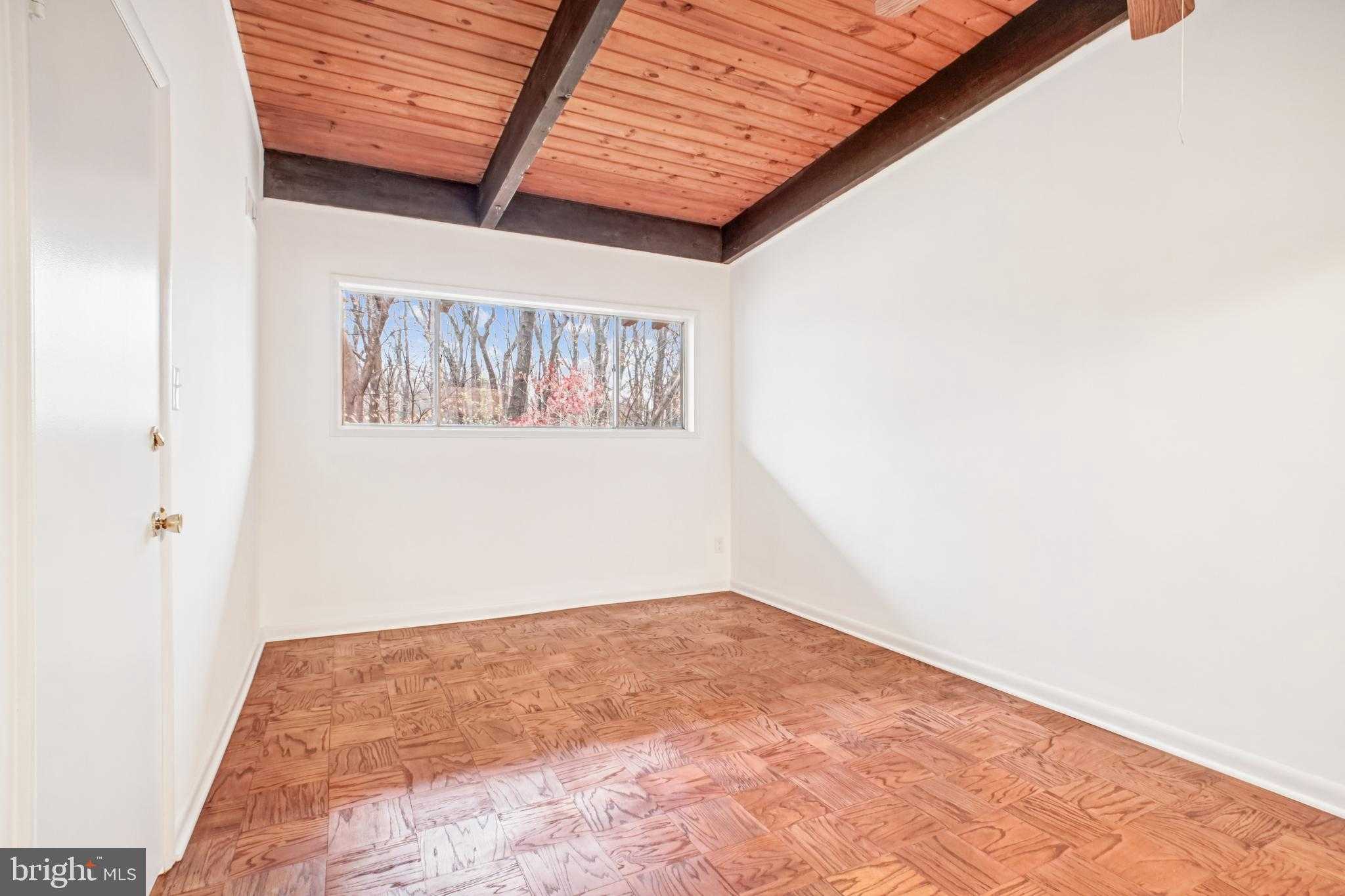 4333 Americana Dr photo 13