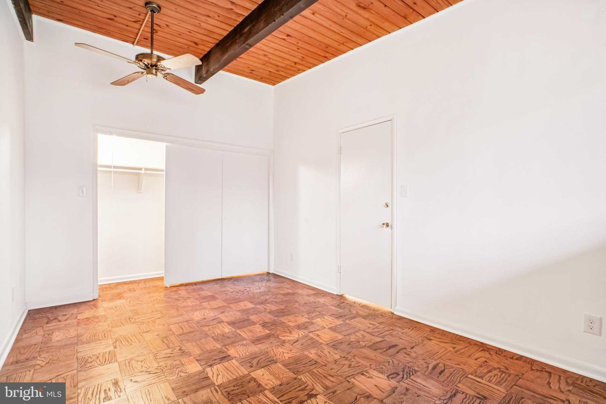 4333 Americana Dr photo 15