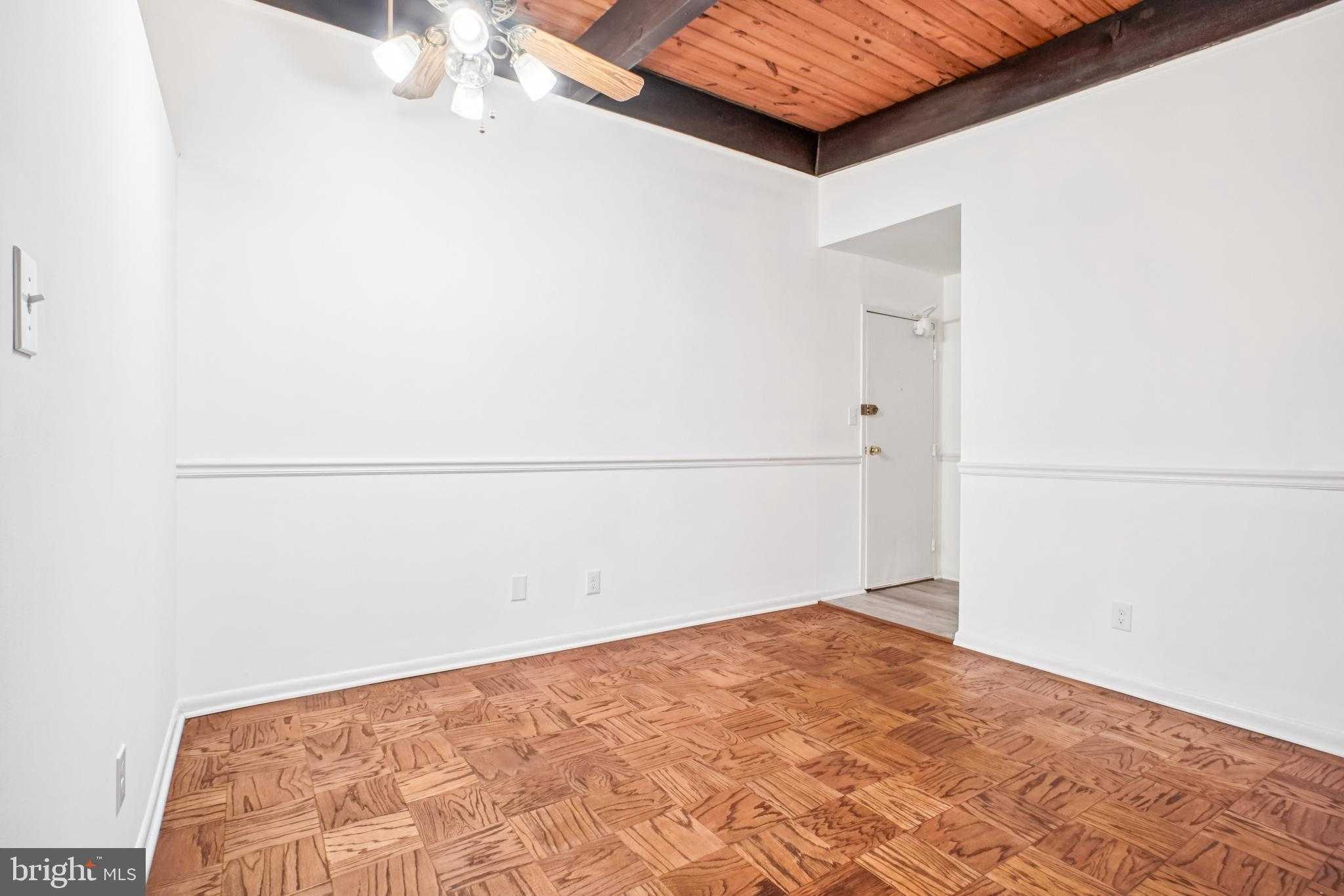 4333 Americana Dr photo 3