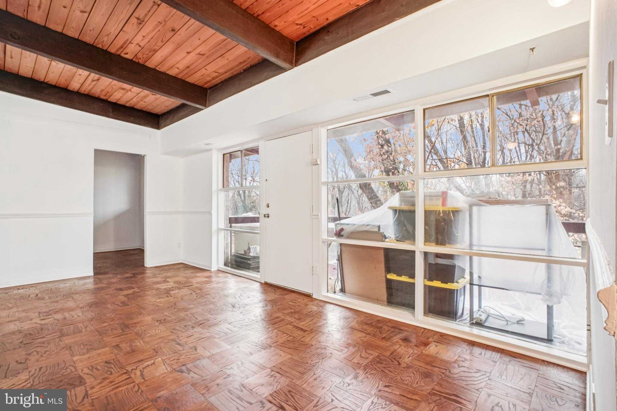 4333 Americana Dr photo 7