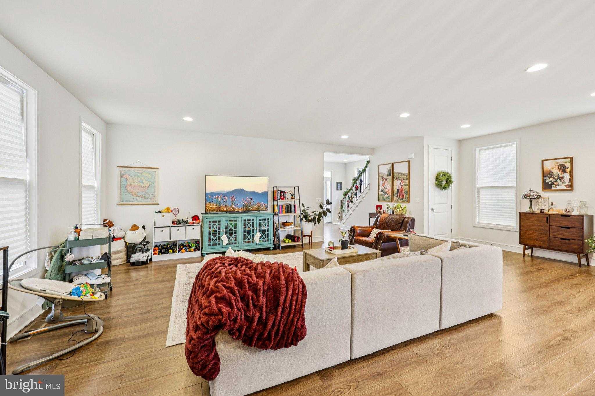 8650 Anderson Ave photo 10