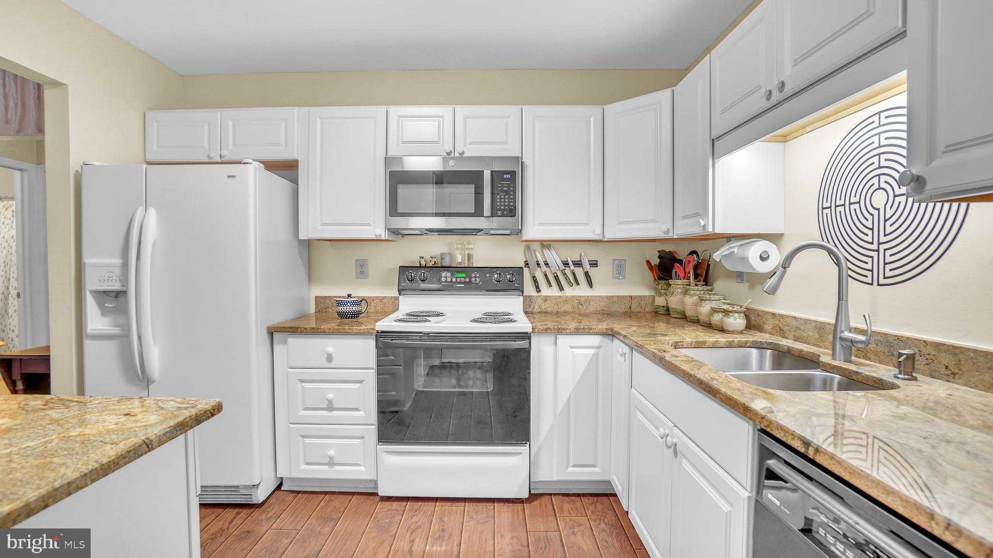 1943 Marconi Cir photo 10