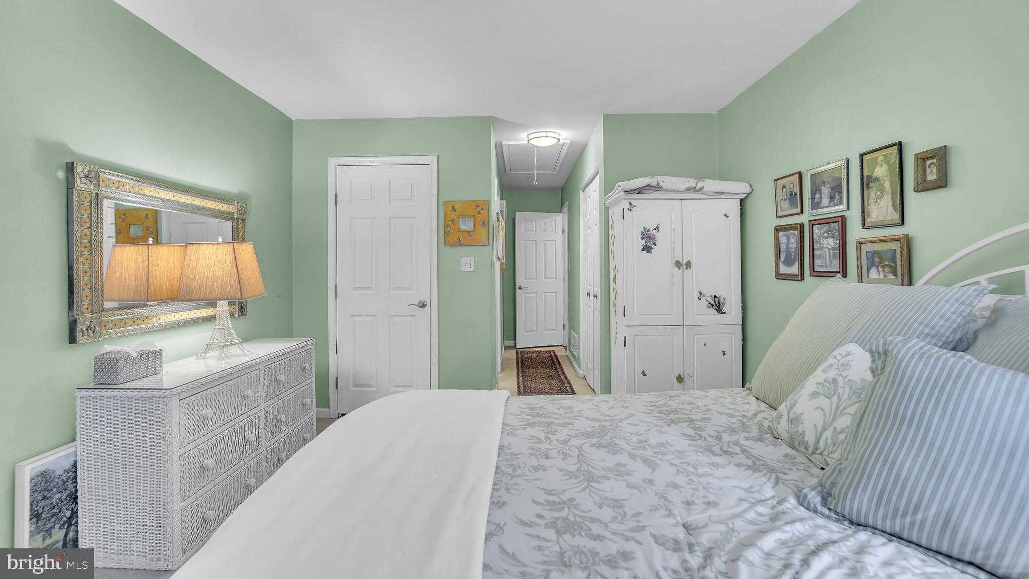 1943 Marconi Cir photo 14