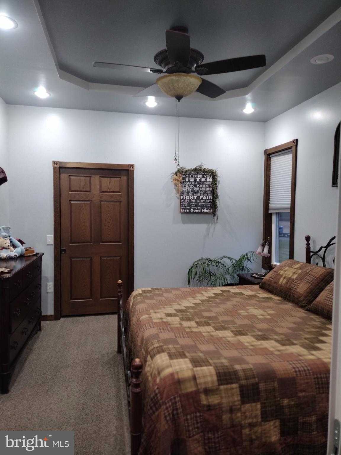 131 Main St photo 24