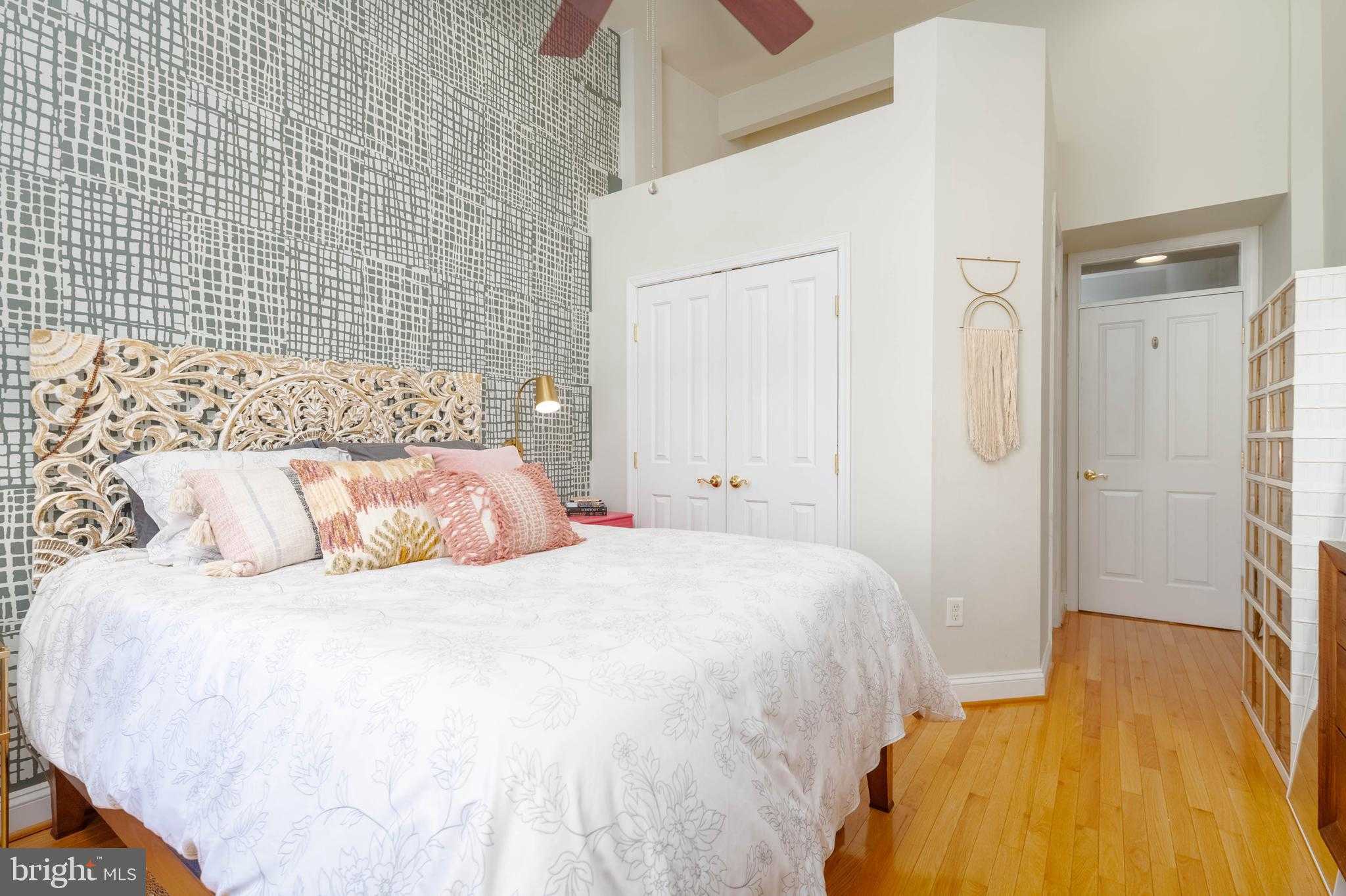 318 S Duncan St photo 14