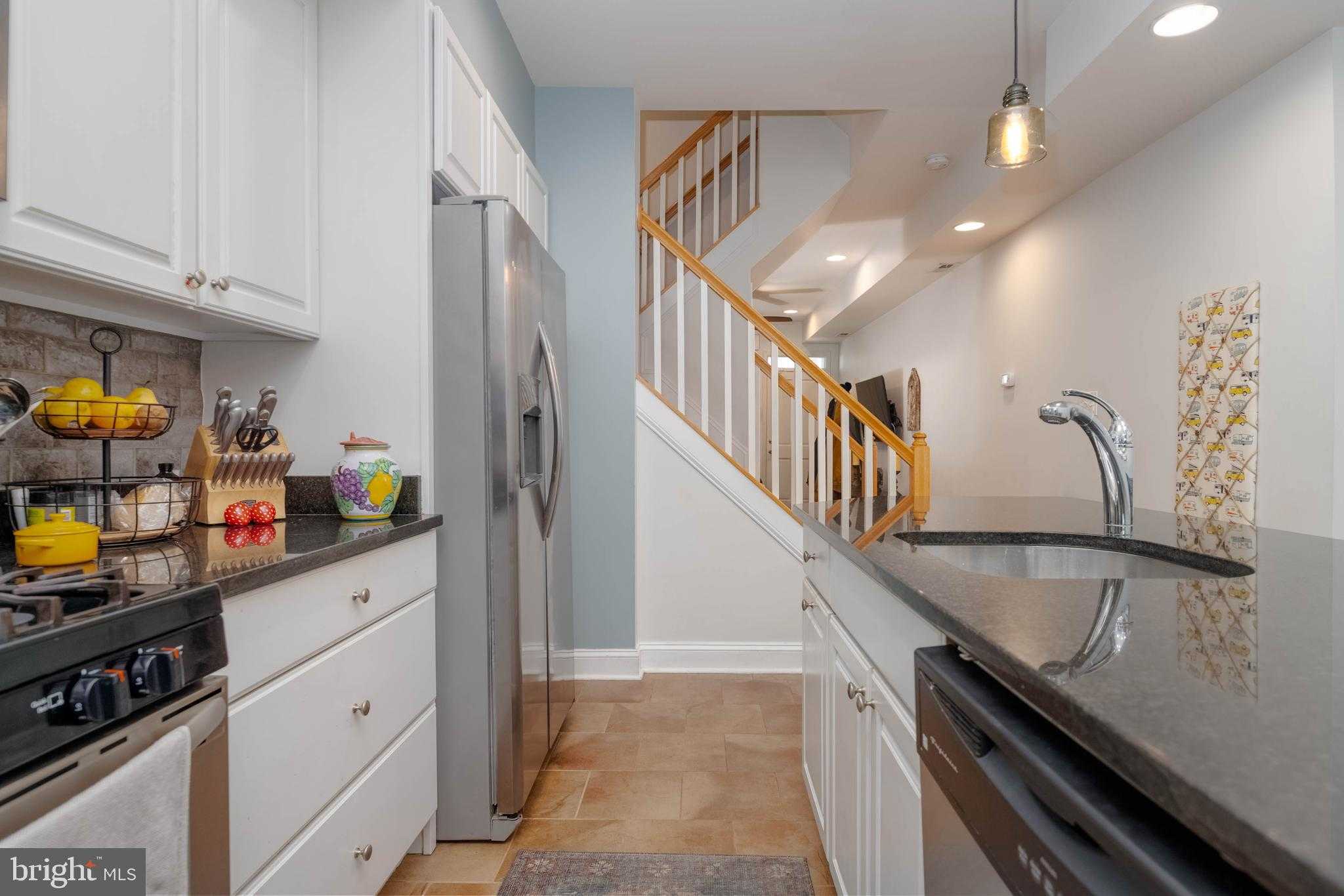 318 S Duncan St photo 9