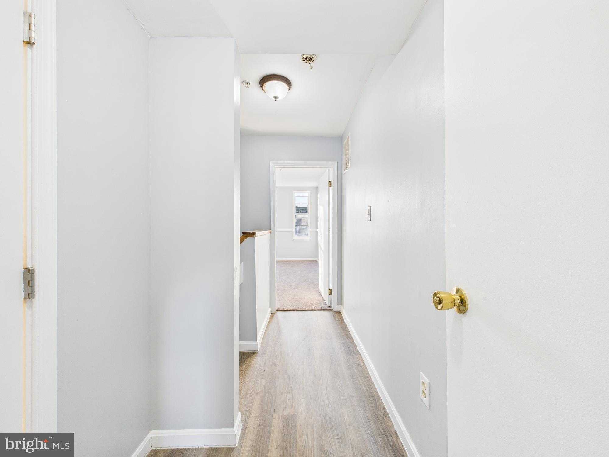 1023 N Fulton Ave photo 27