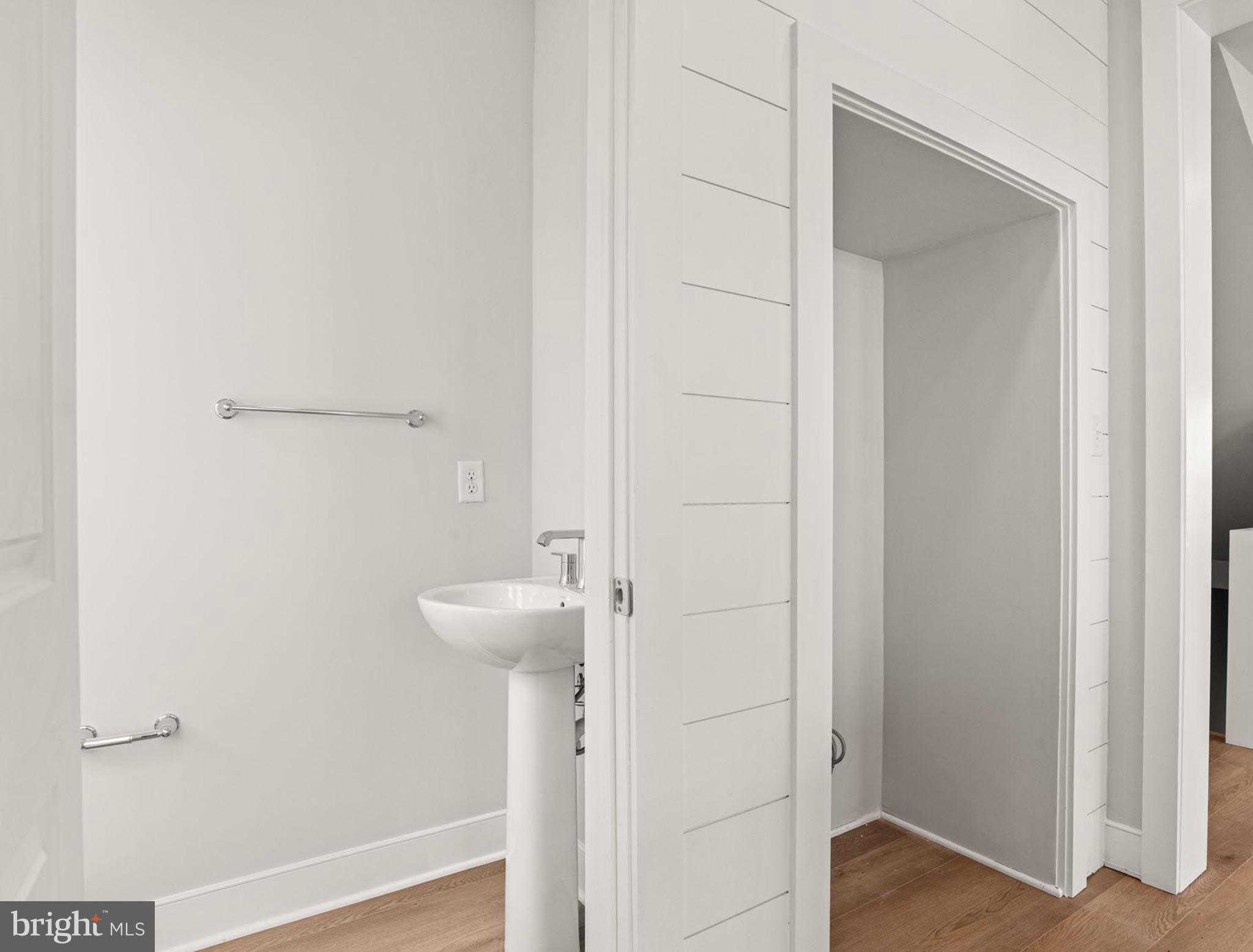 1114 Collina Ln photo 20