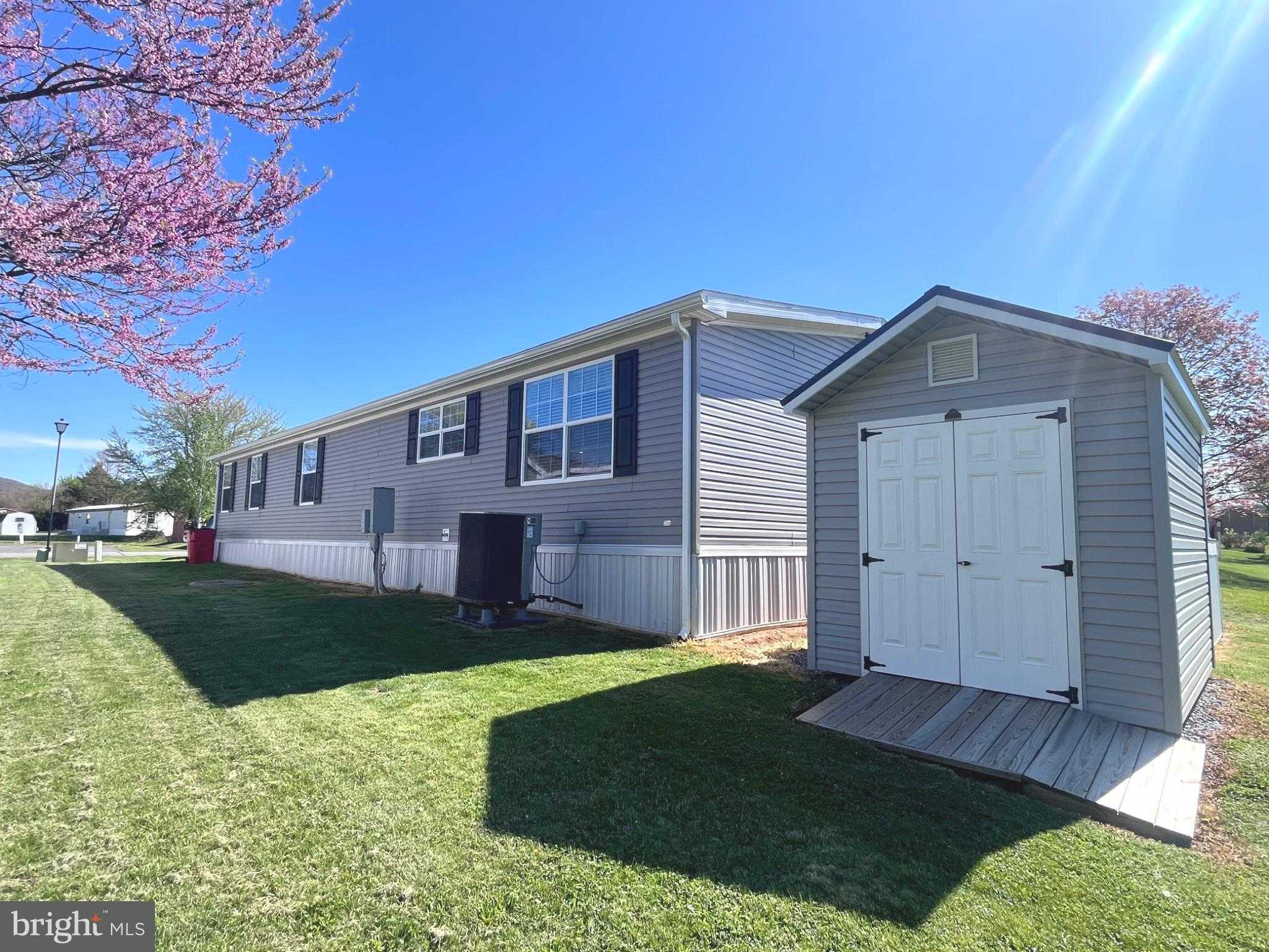 5500 Lincoln Way E photo 24