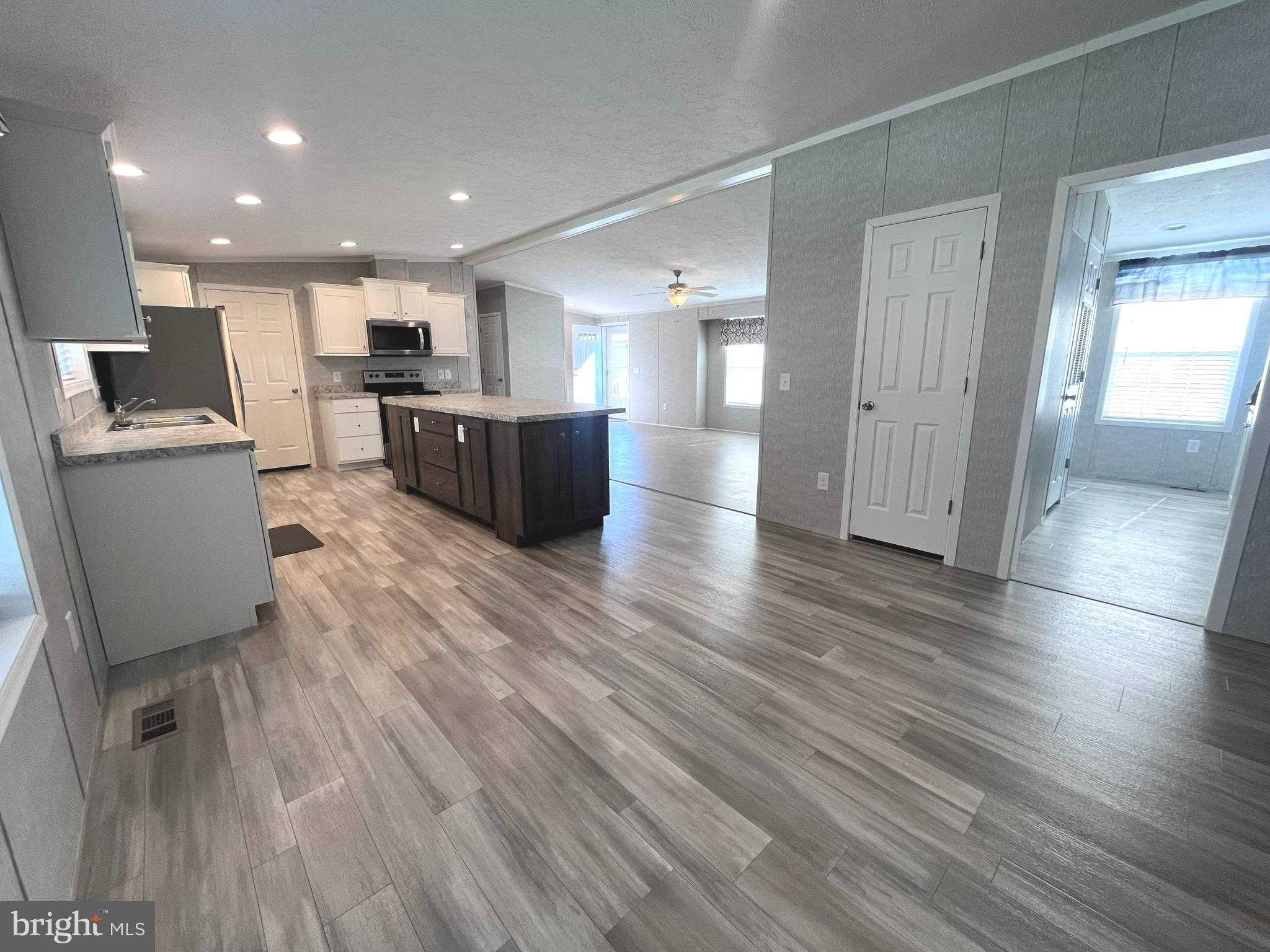 5500 Lincoln Way E photo 6