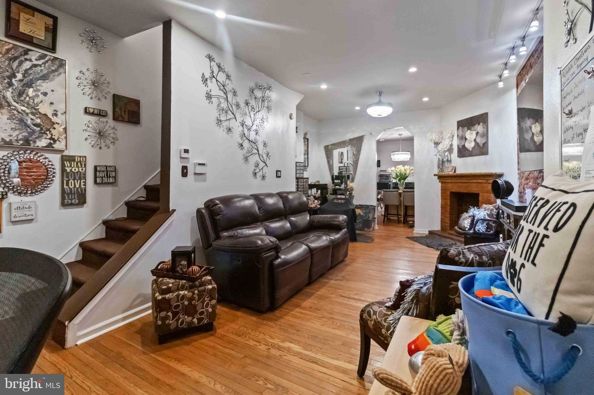 1318 E Haines St photo 5