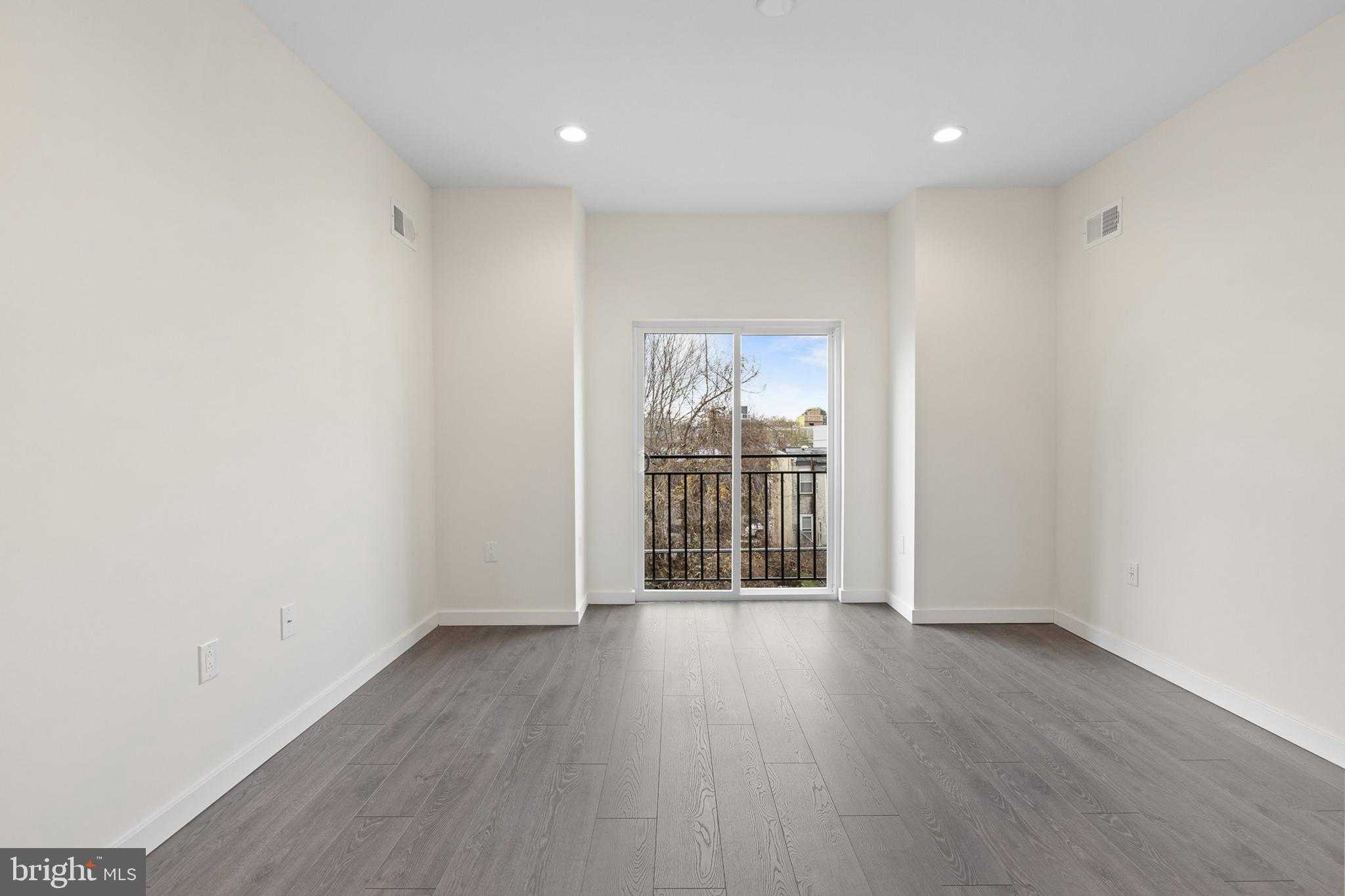 2035 N Orianna St photo 21