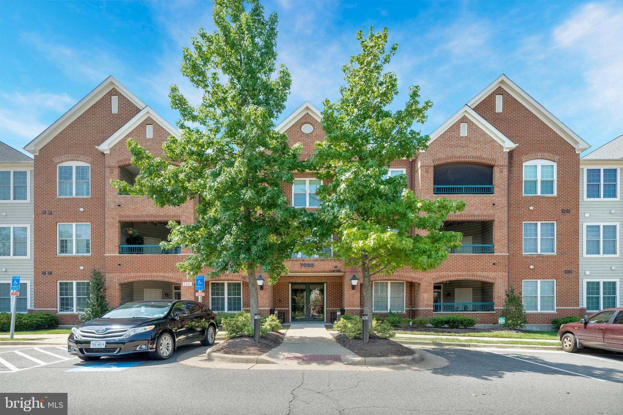 7065 Heritage Hunt Dr Apt 108 photo 2