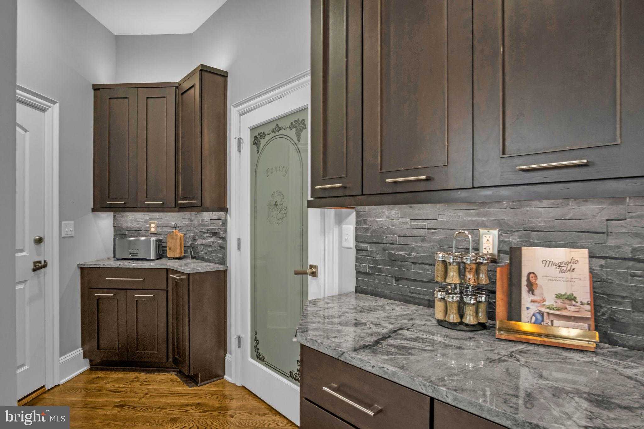 297 Thorley Rd photo 38