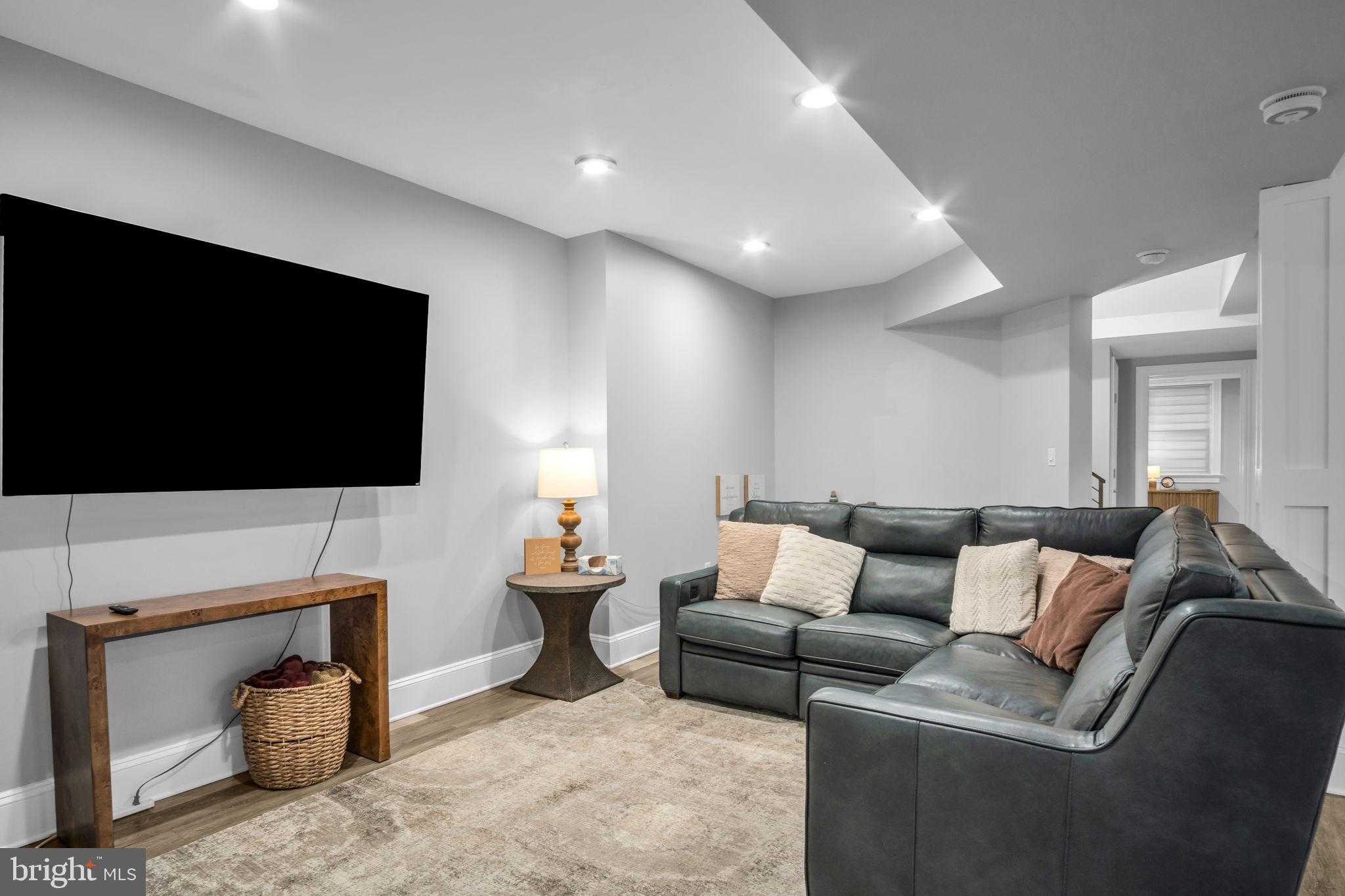 297 Thorley Rd photo 66