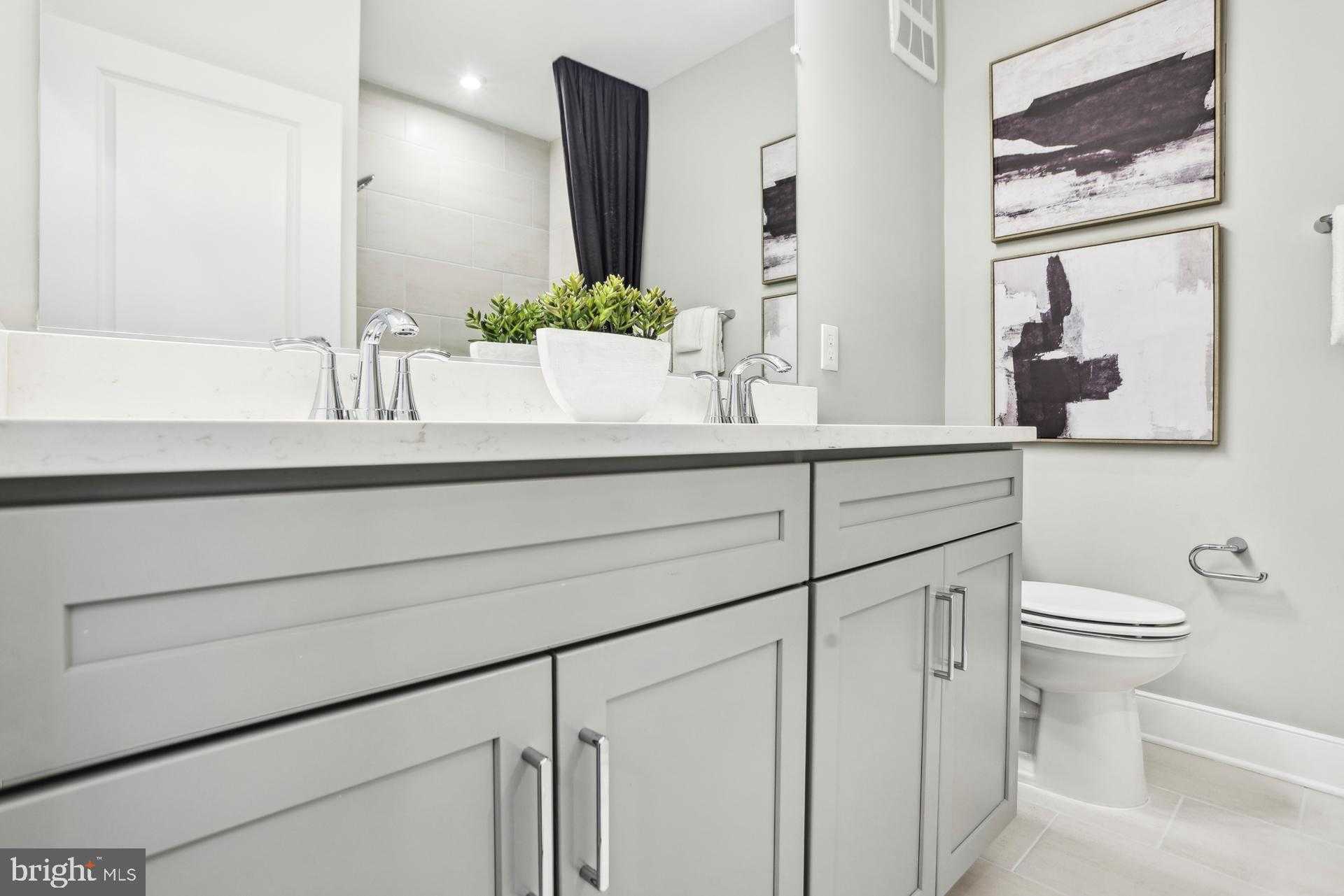 19808 Lavender Dust Sq photo 15