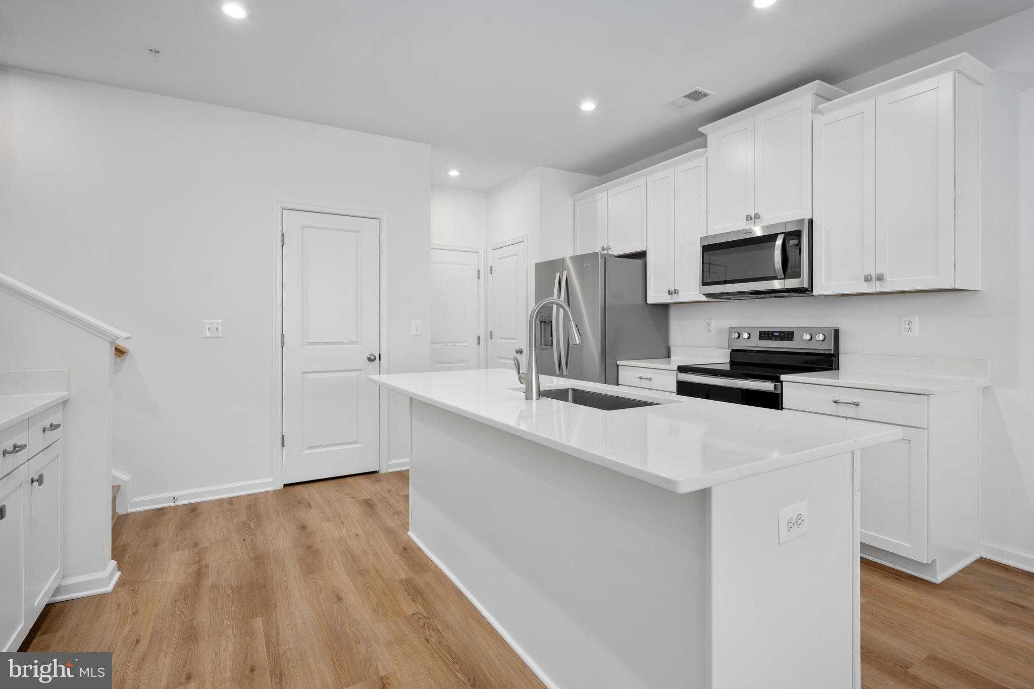 2536 Neabsco Common Pl photo 17