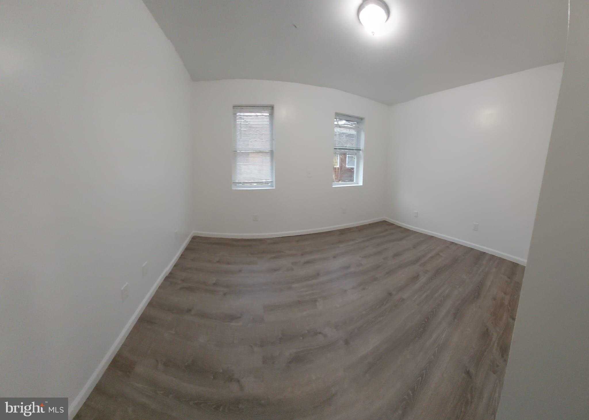 1417 Lenox Ave photo 8