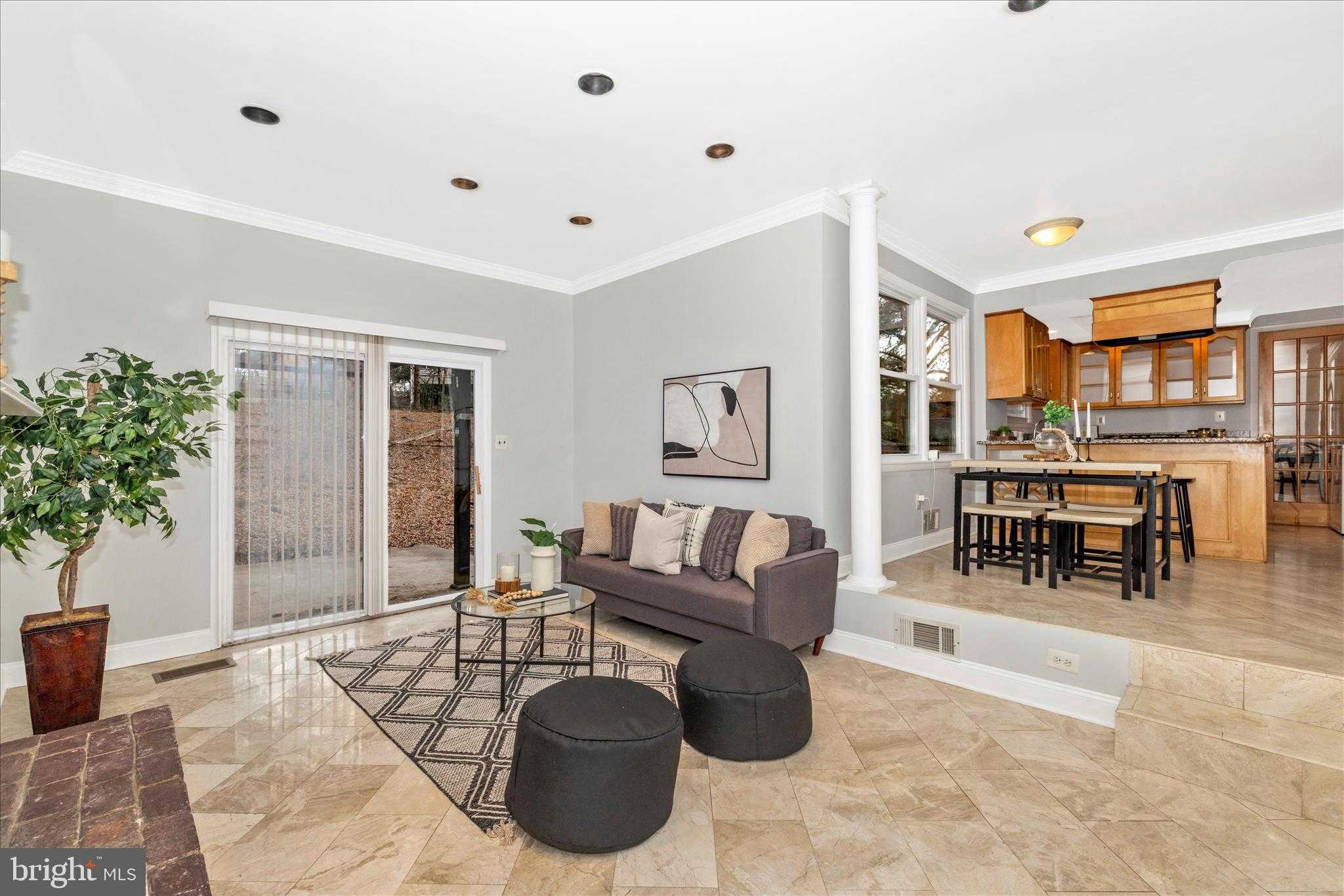 674 College Pkwy photo 20