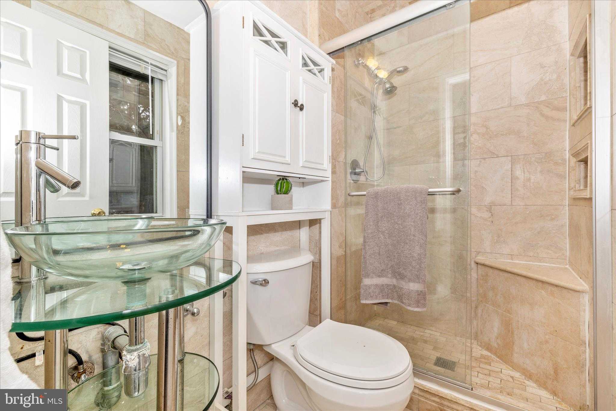 674 College Pkwy photo 27