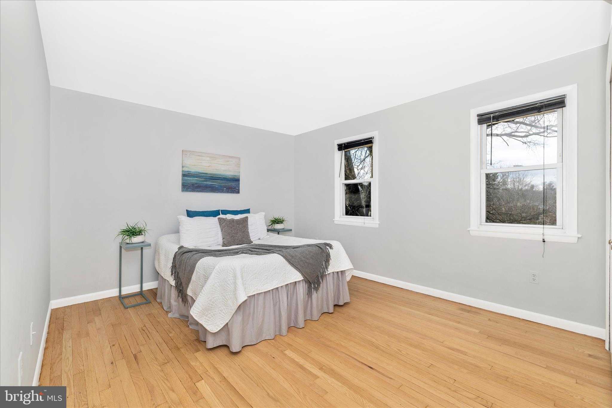 674 College Pkwy photo 28