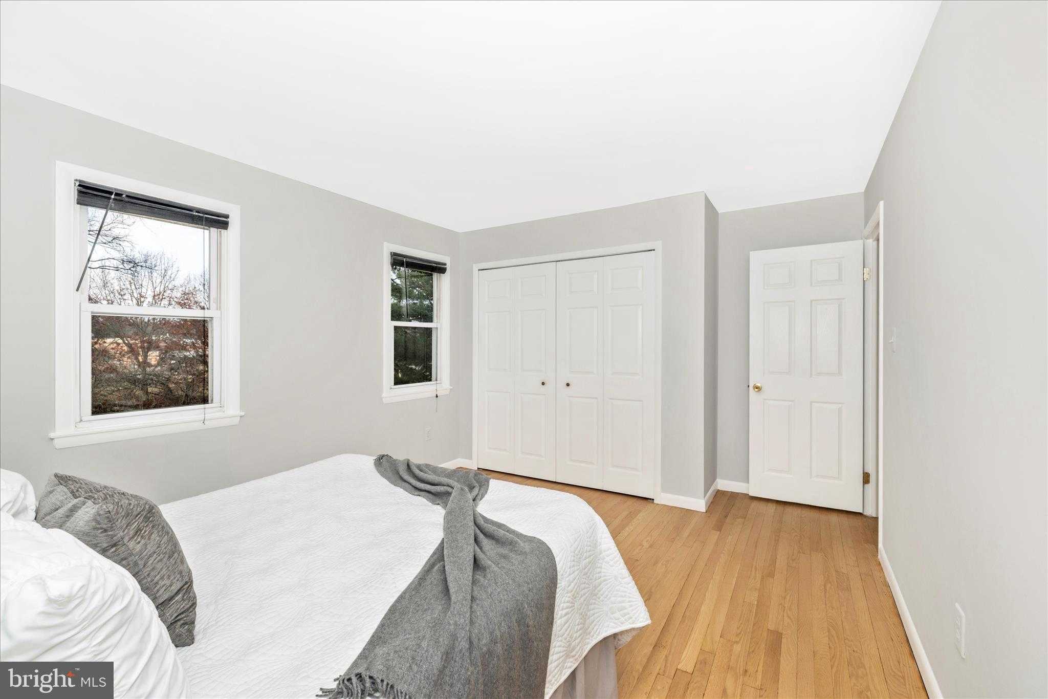 674 College Pkwy photo 29