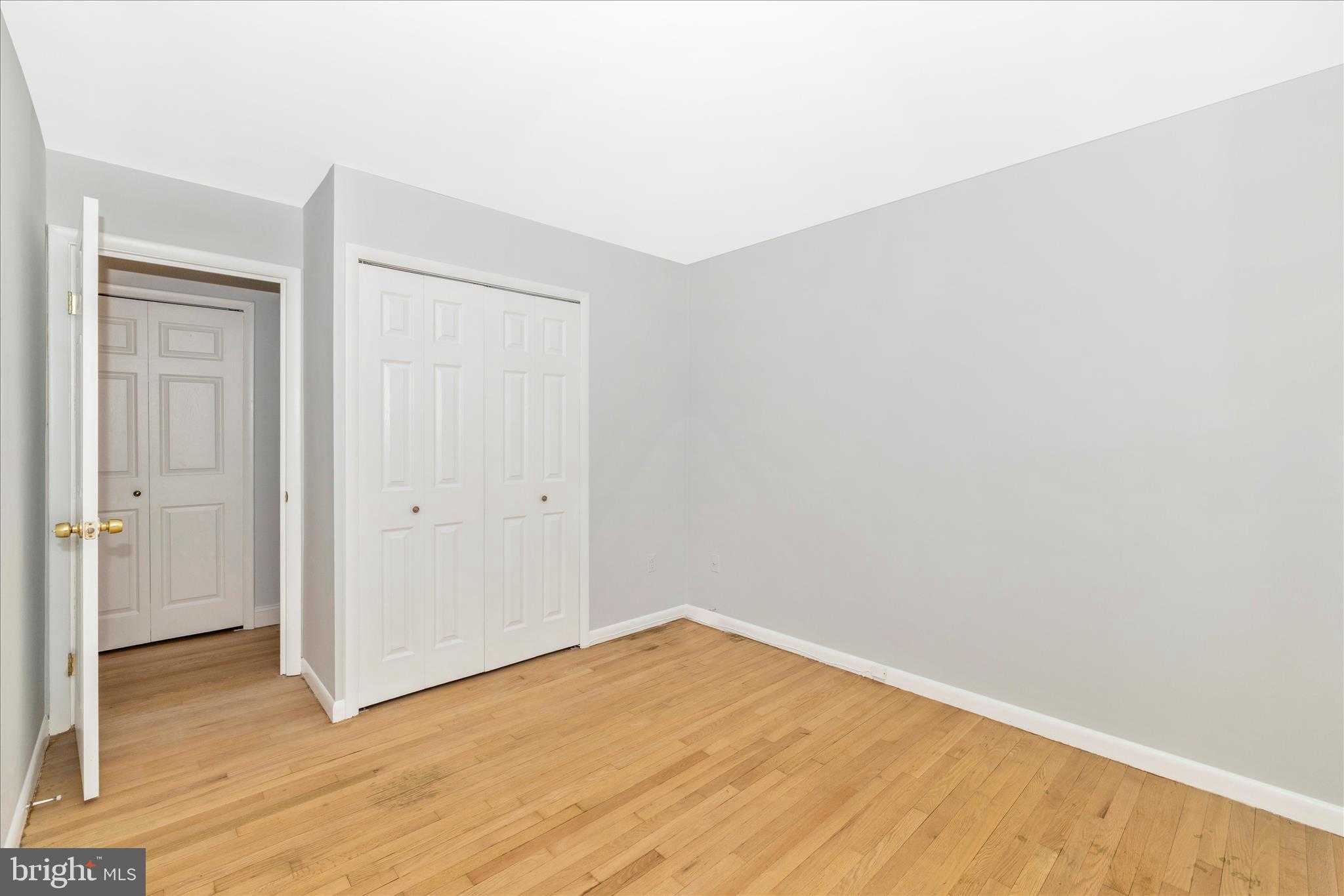 674 College Pkwy photo 33