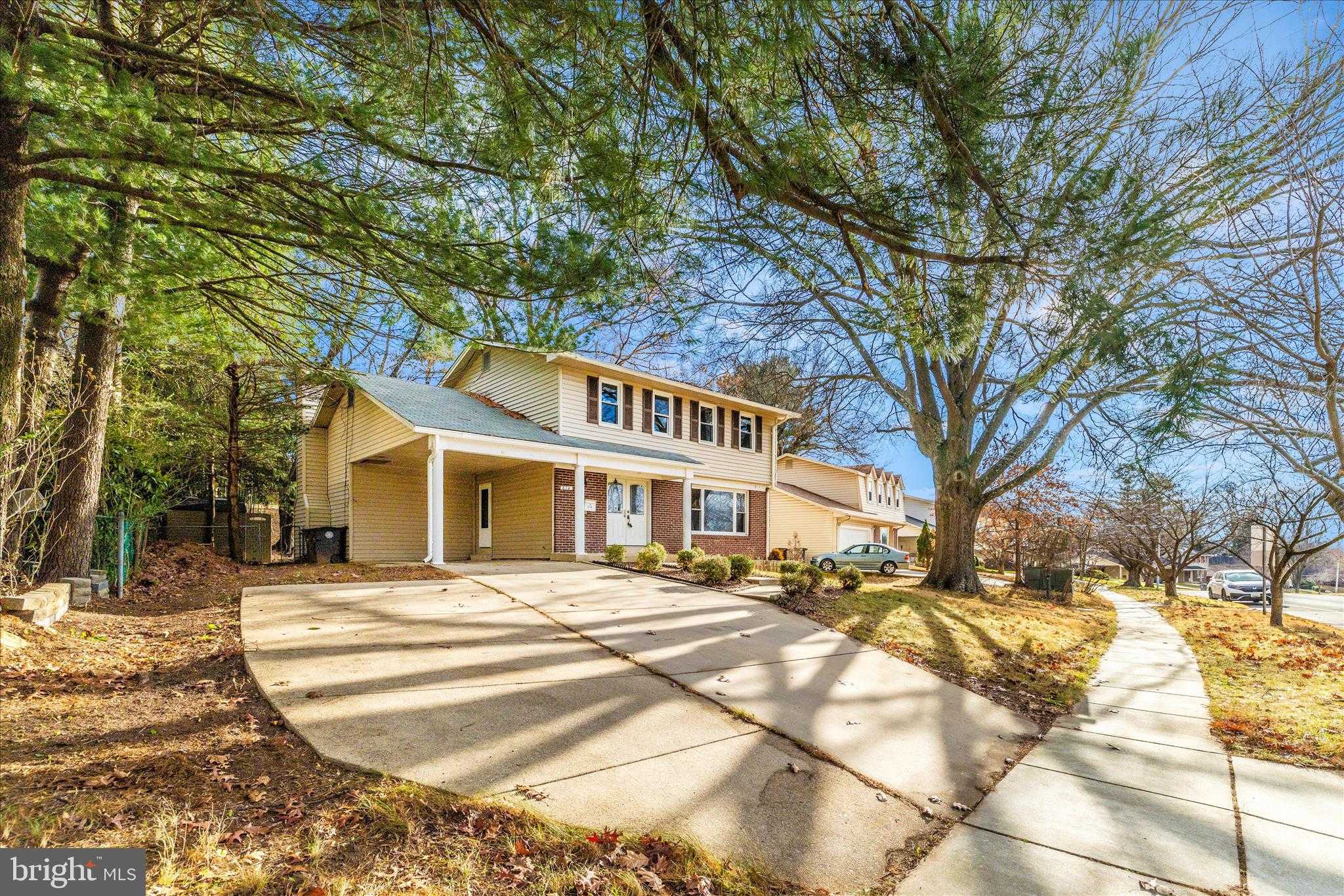 674 College Pkwy photo 4