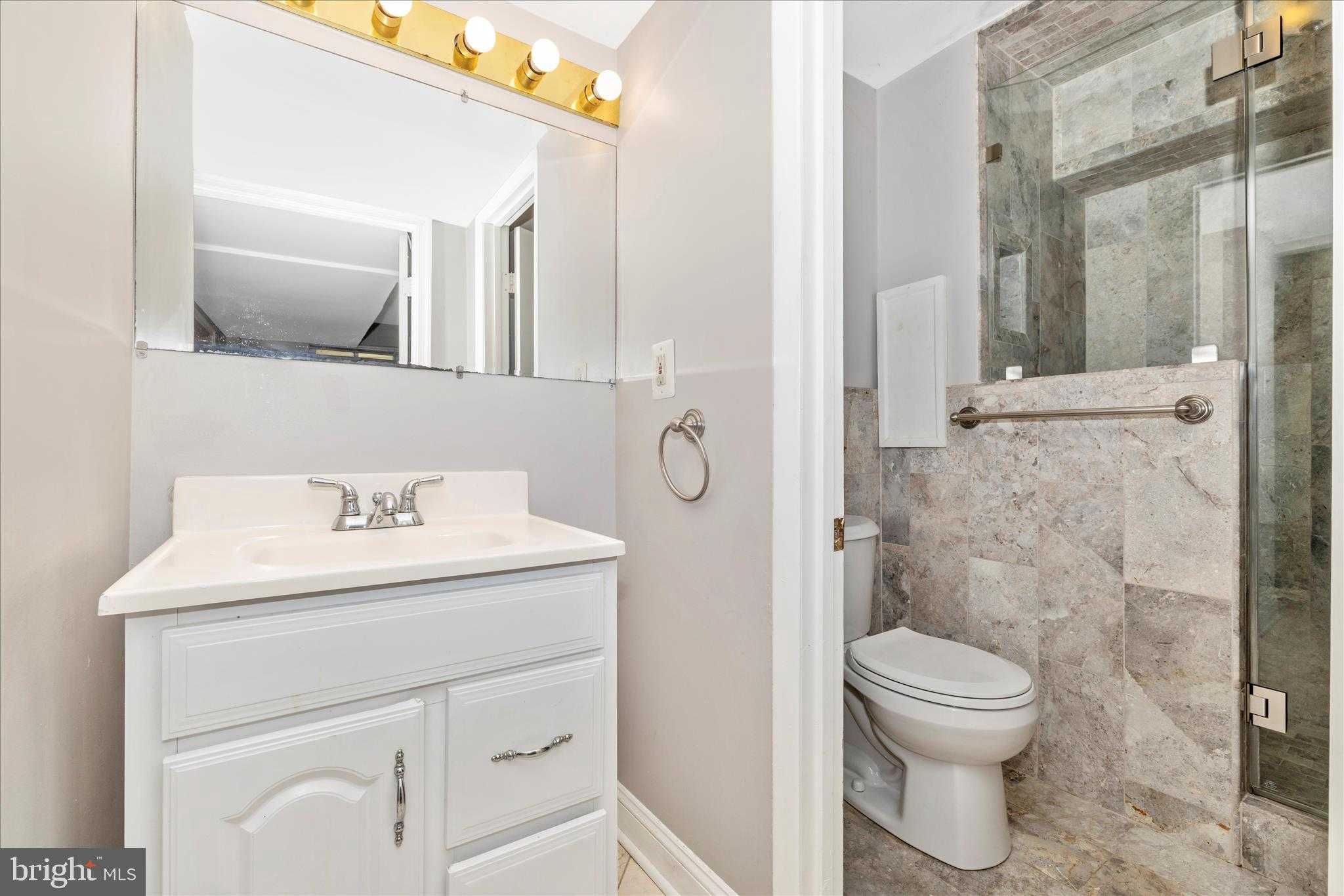 674 College Pkwy photo 40