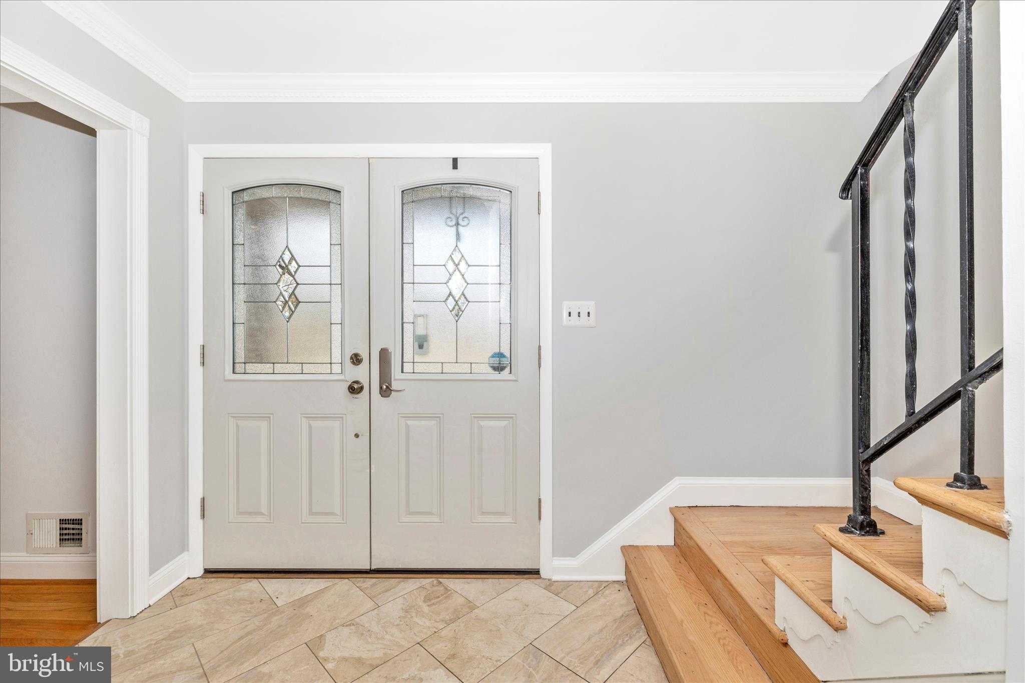 674 College Pkwy photo 5