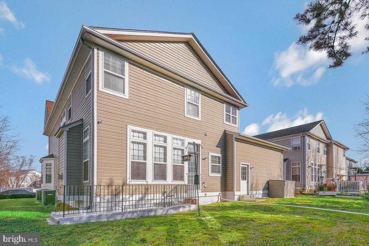 3927 Hedgemeade CT photo 39