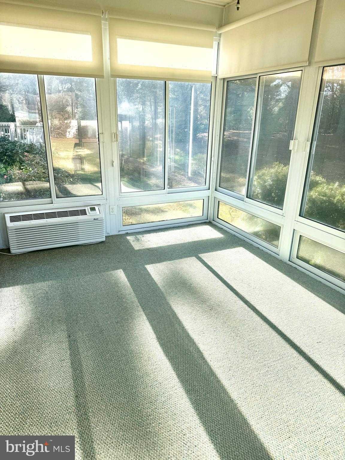 925 Winding Way photo 16