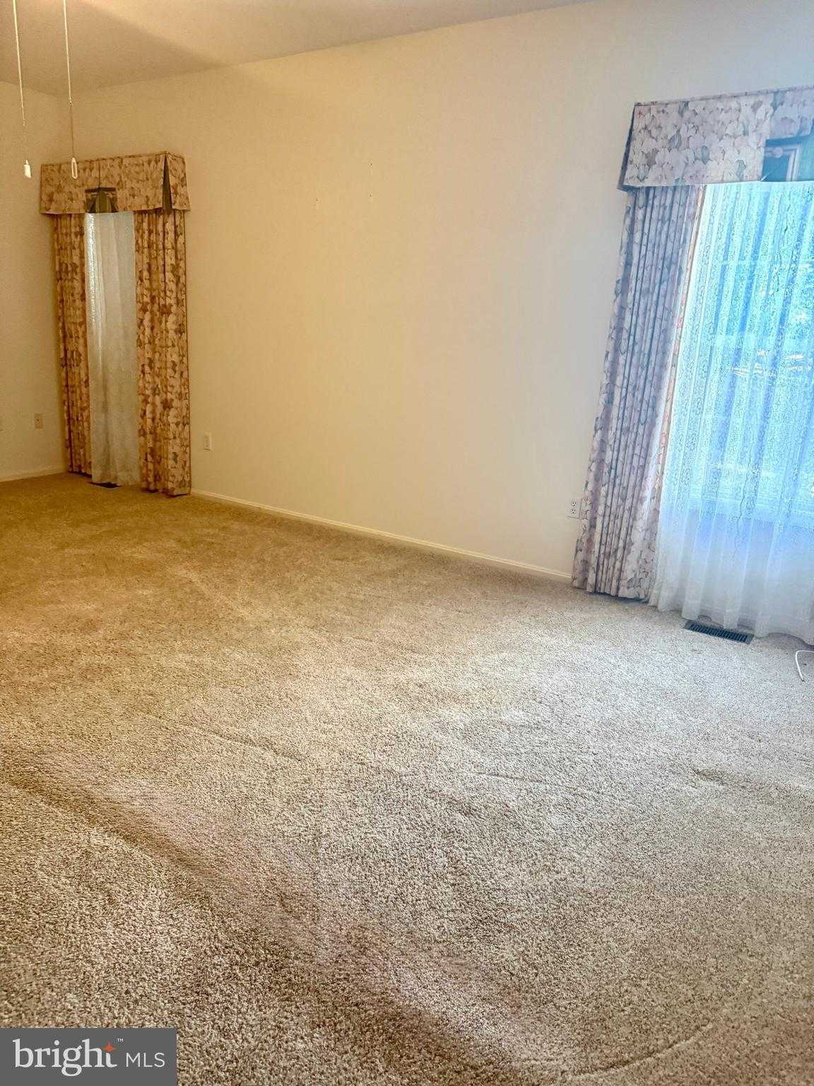 925 Winding Way photo 17