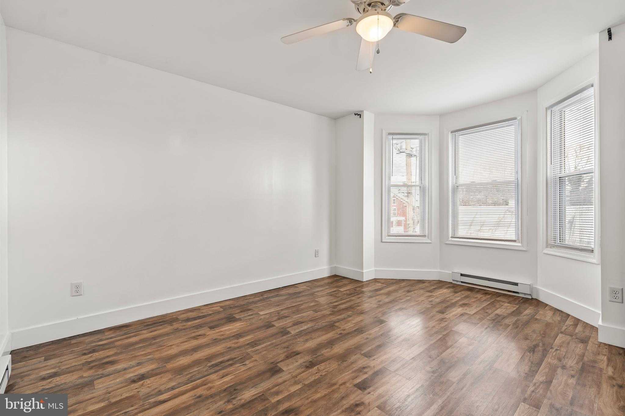 207 N Mulberry St photo 12