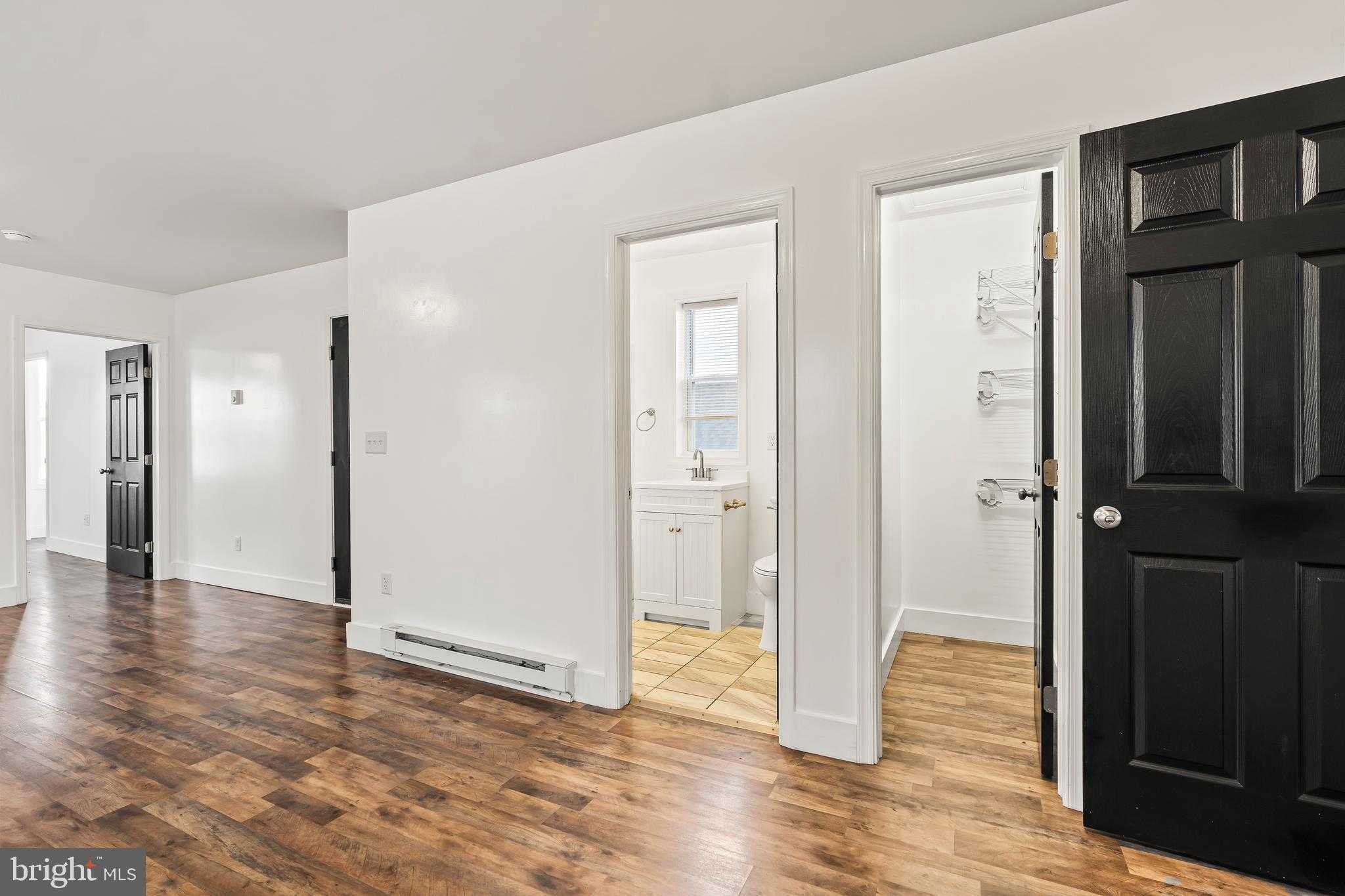 207 N Mulberry St photo 18