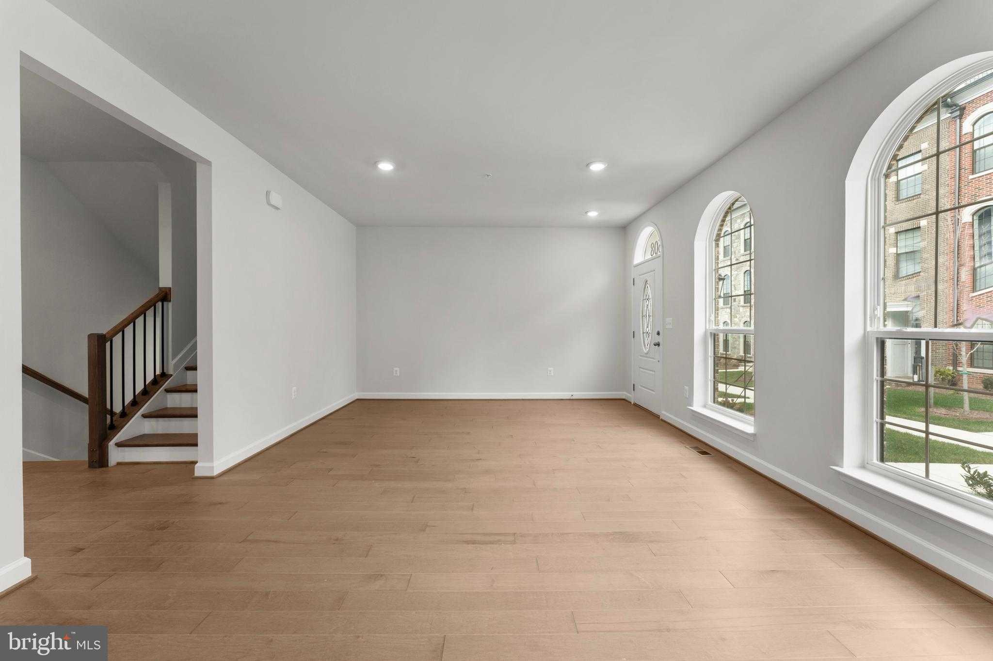 608 Catamaran Way photo 4