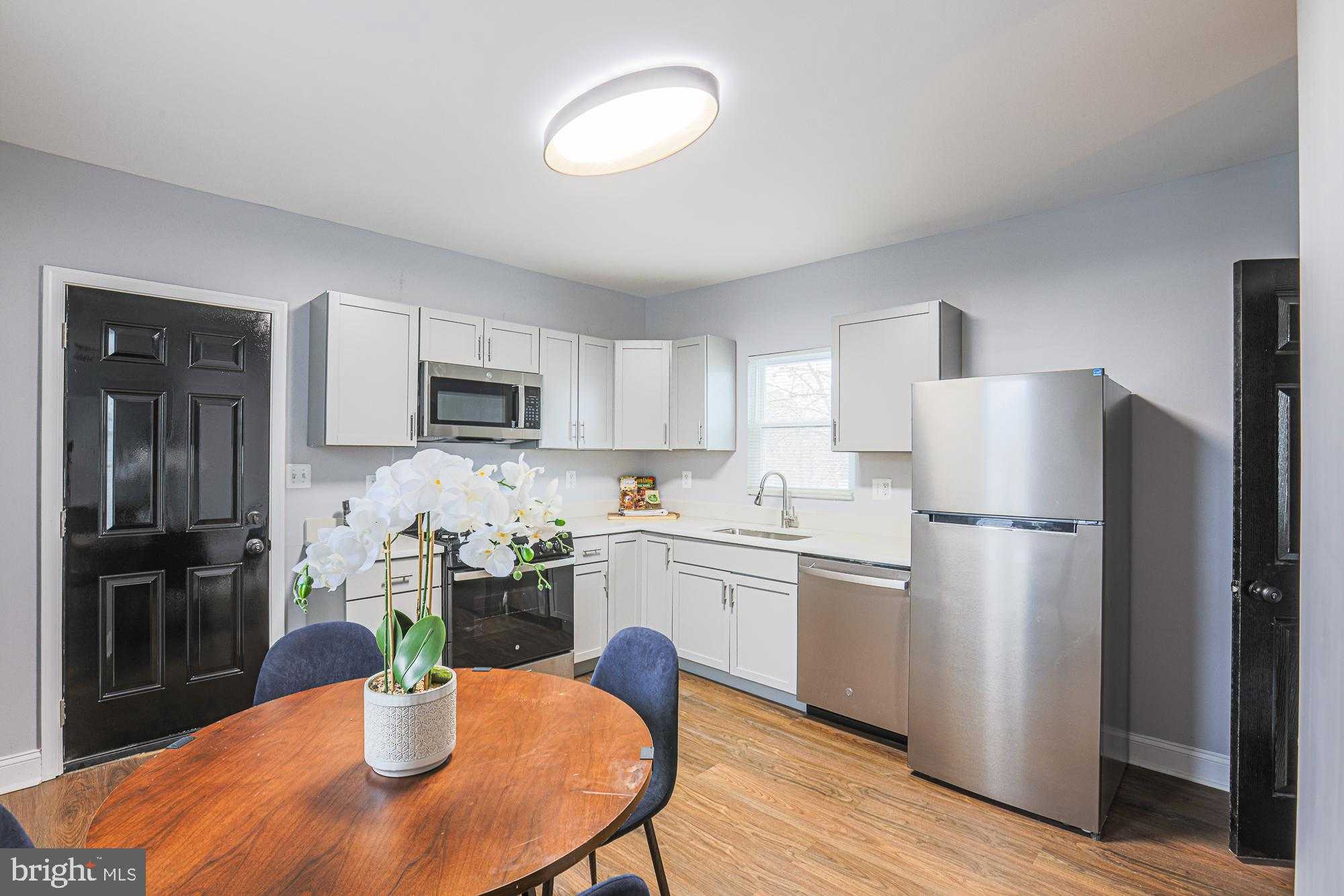 9 Glenmore Ave photo 14