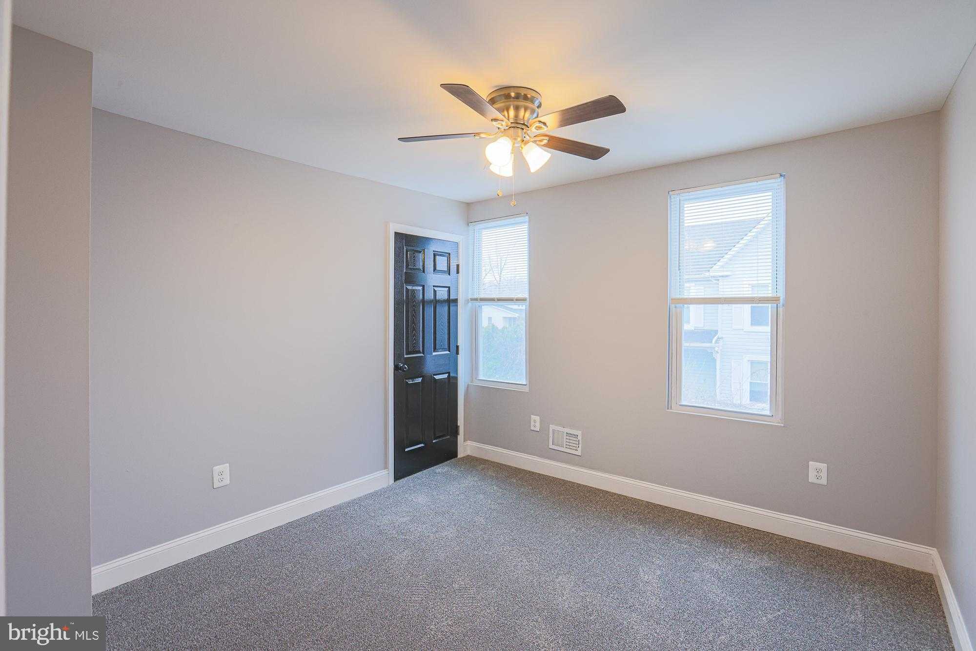 9 Glenmore Ave photo 39