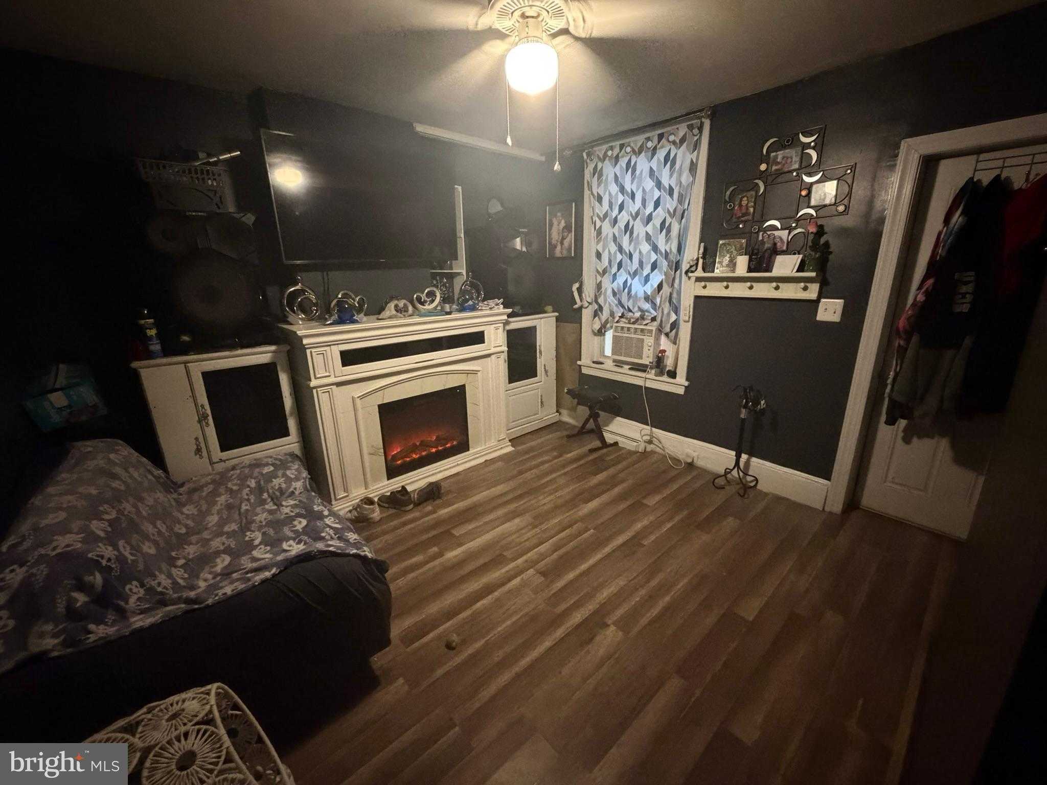 9 E Basin St photo 2