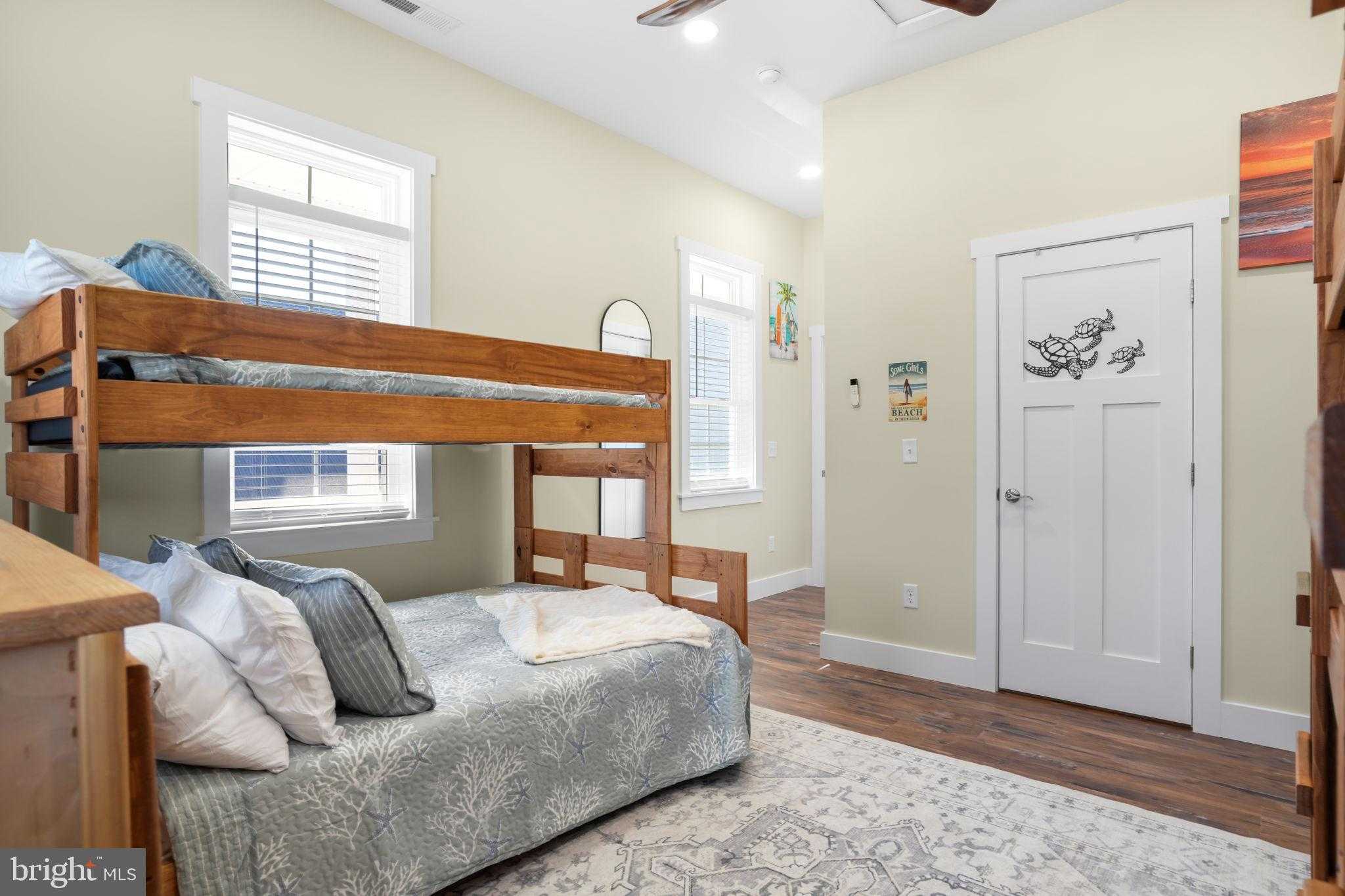 8046 Clarkson Ln photo 26