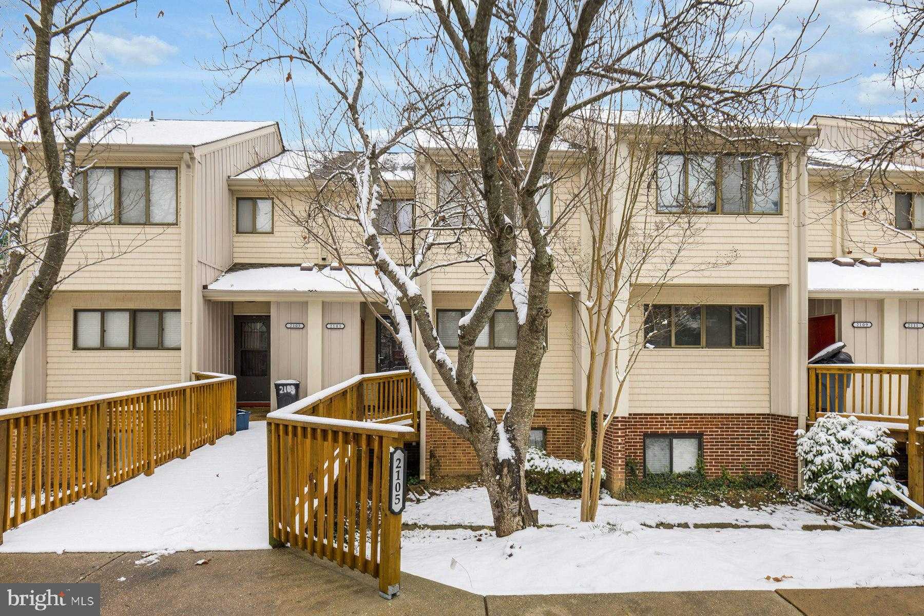 2105 Old Landing Way photo 3