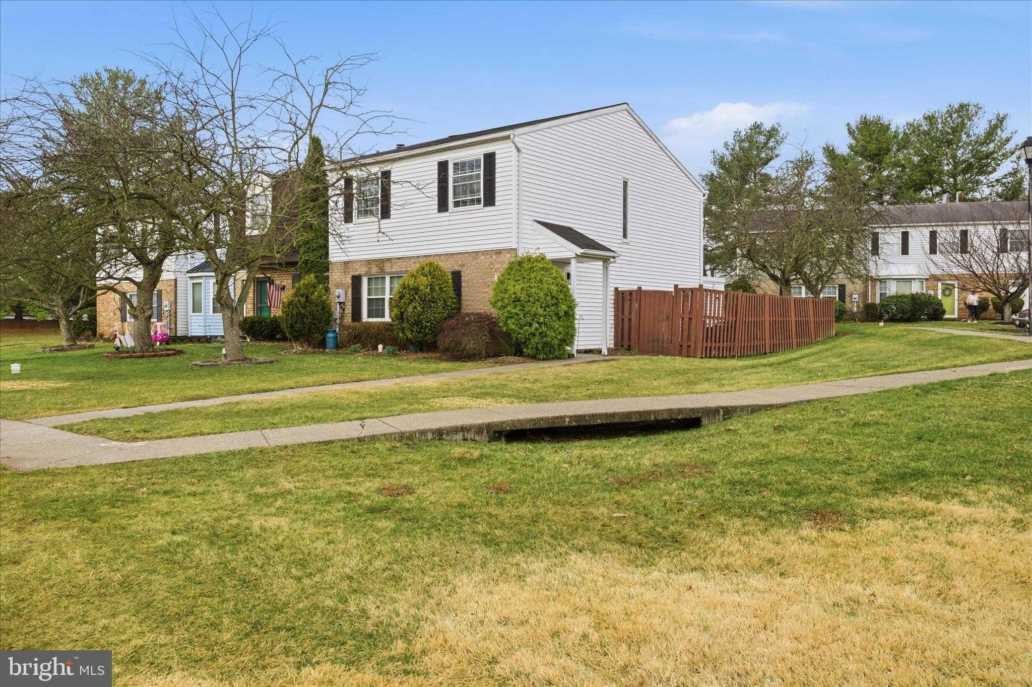 6846 Carnation Cir photo 43