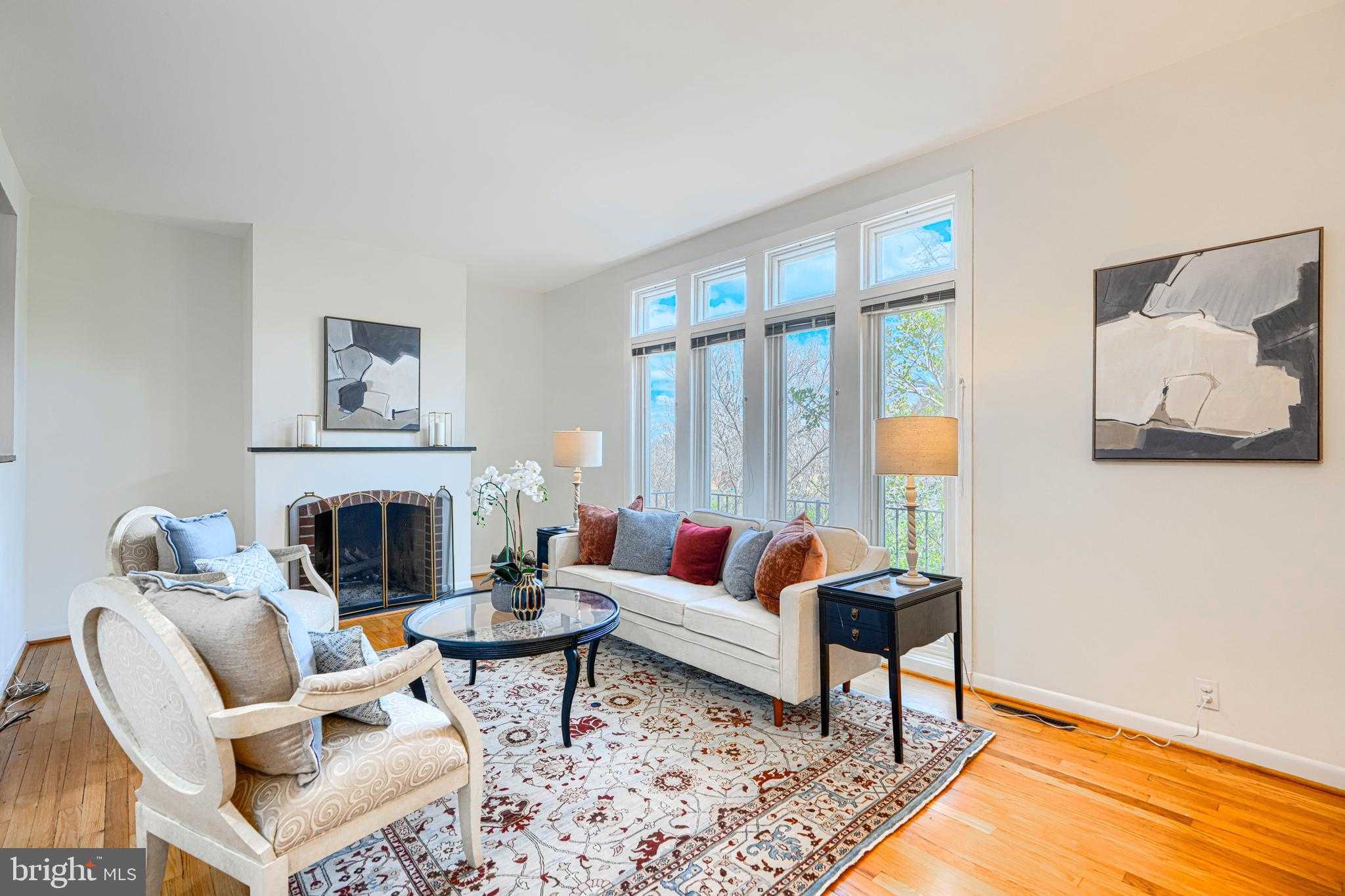 211 Bolton Pl photo 22