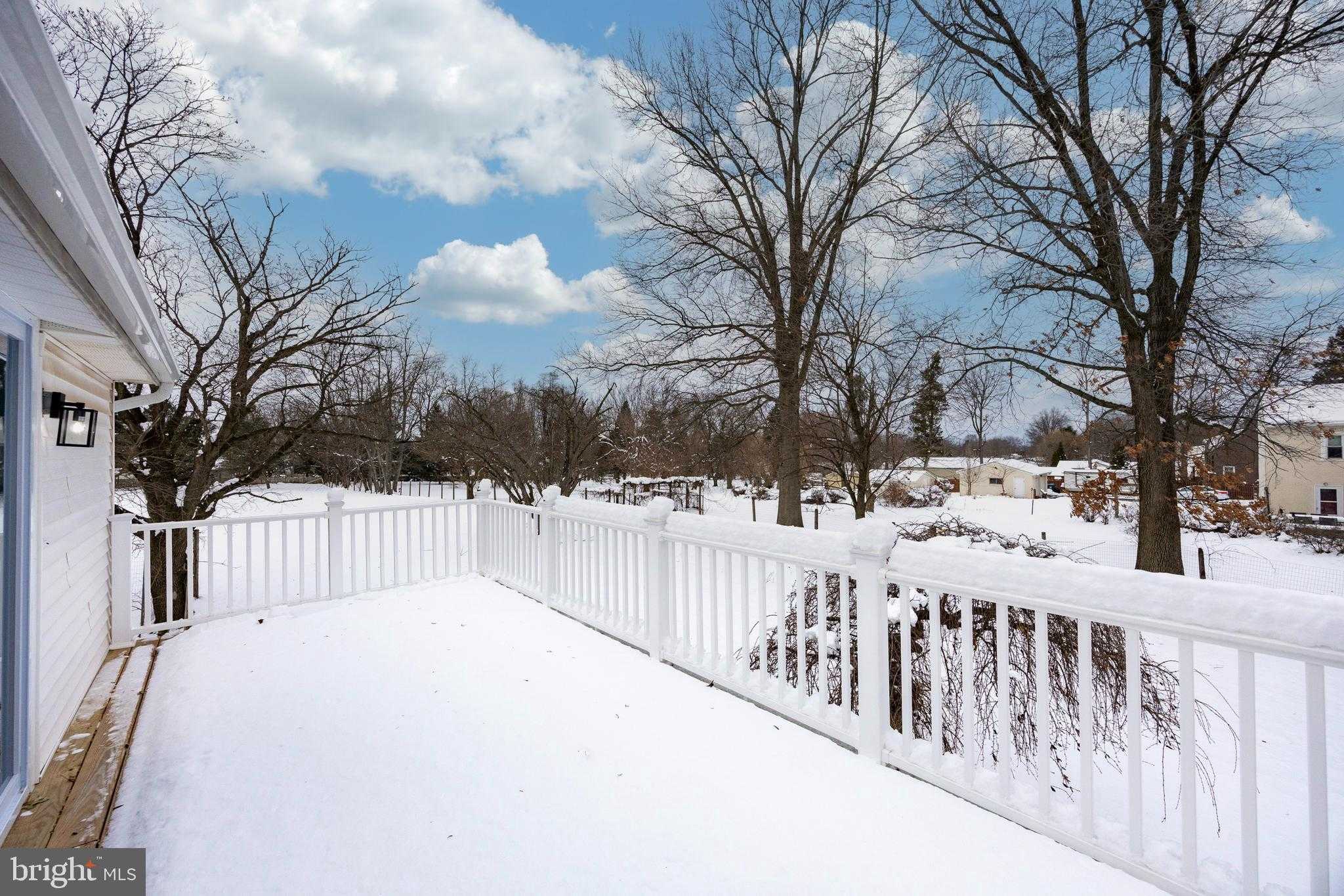 181 W 7th Ave photo 28