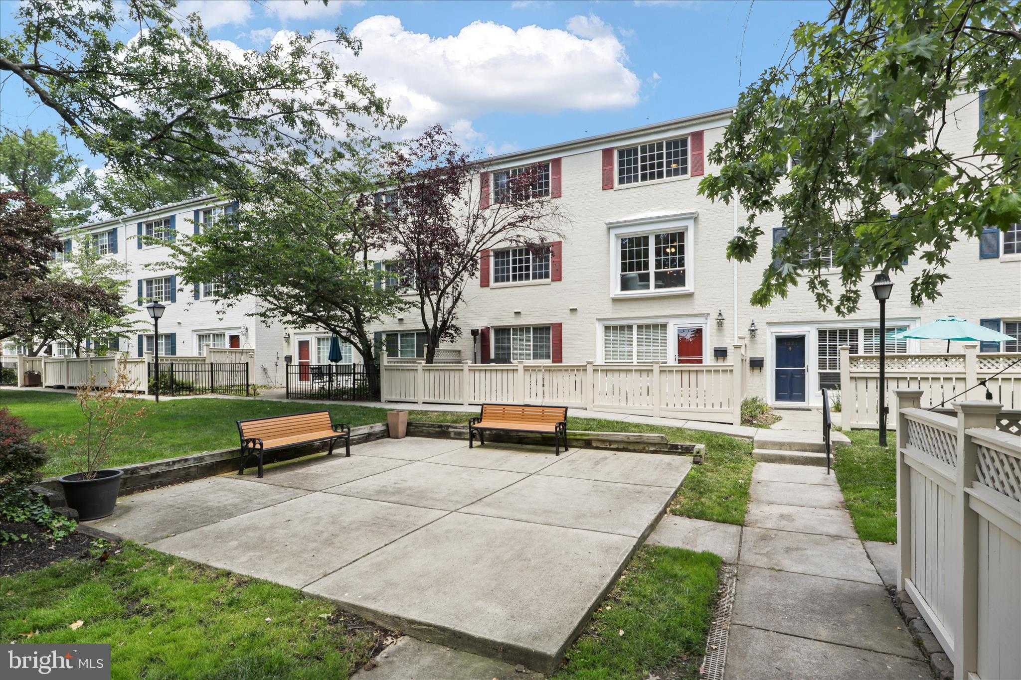 1573 N Van Dorn St # A photo 30