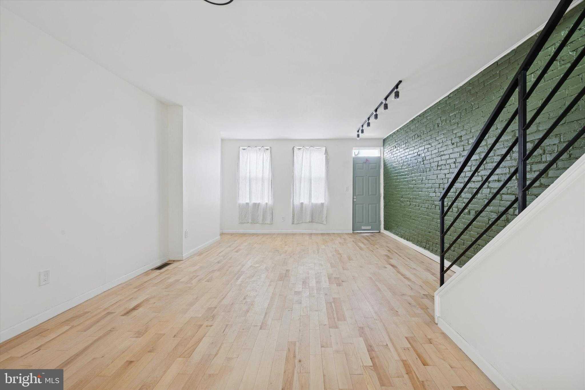 1253 S 32nd St photo 6