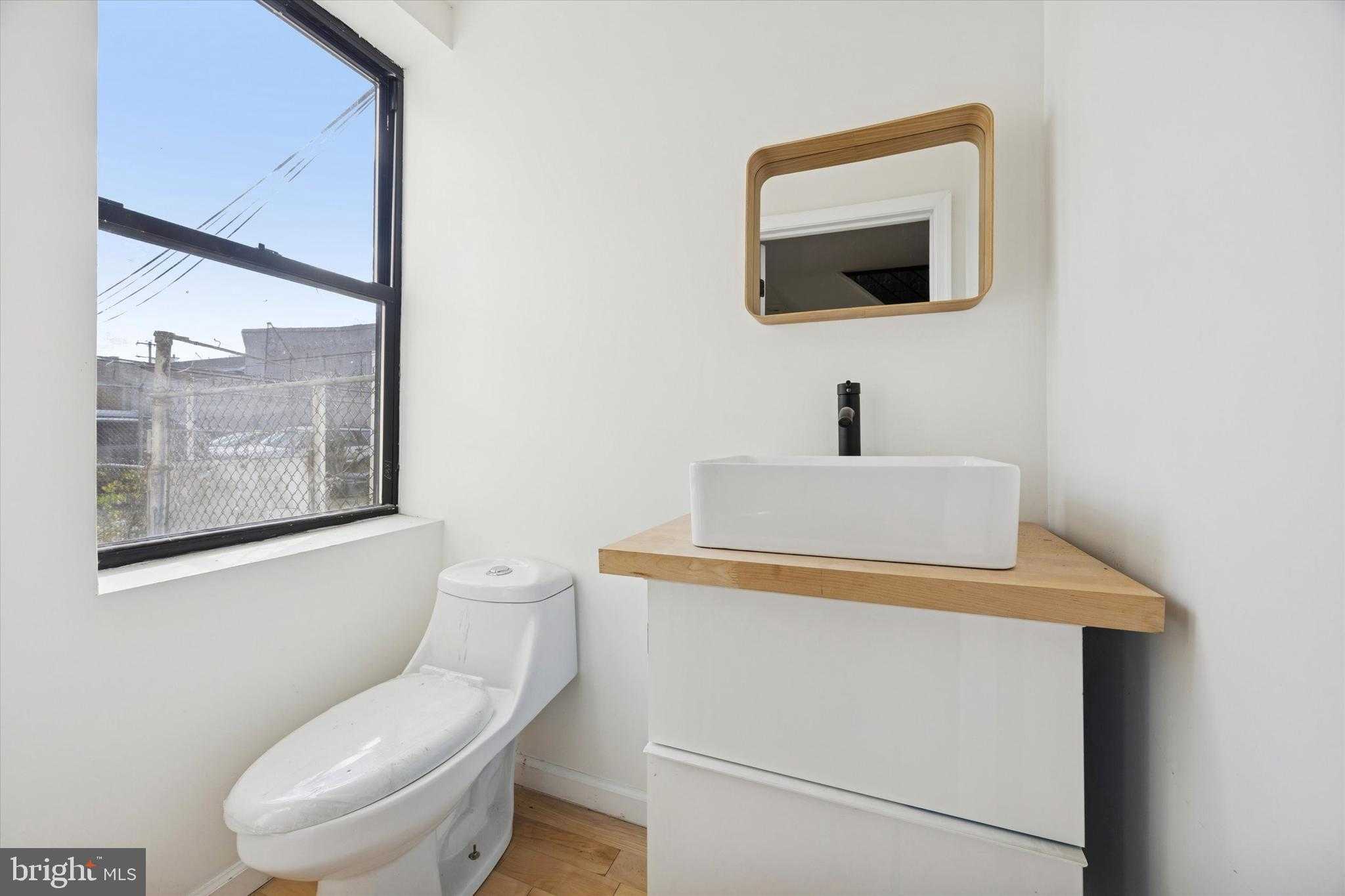 1253 S 32nd St photo 7