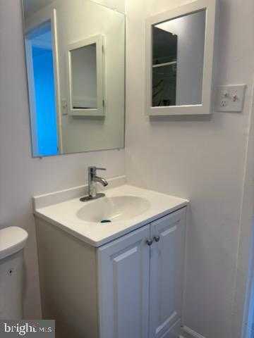 301 N Beauregard St Apt 1210 photo 4