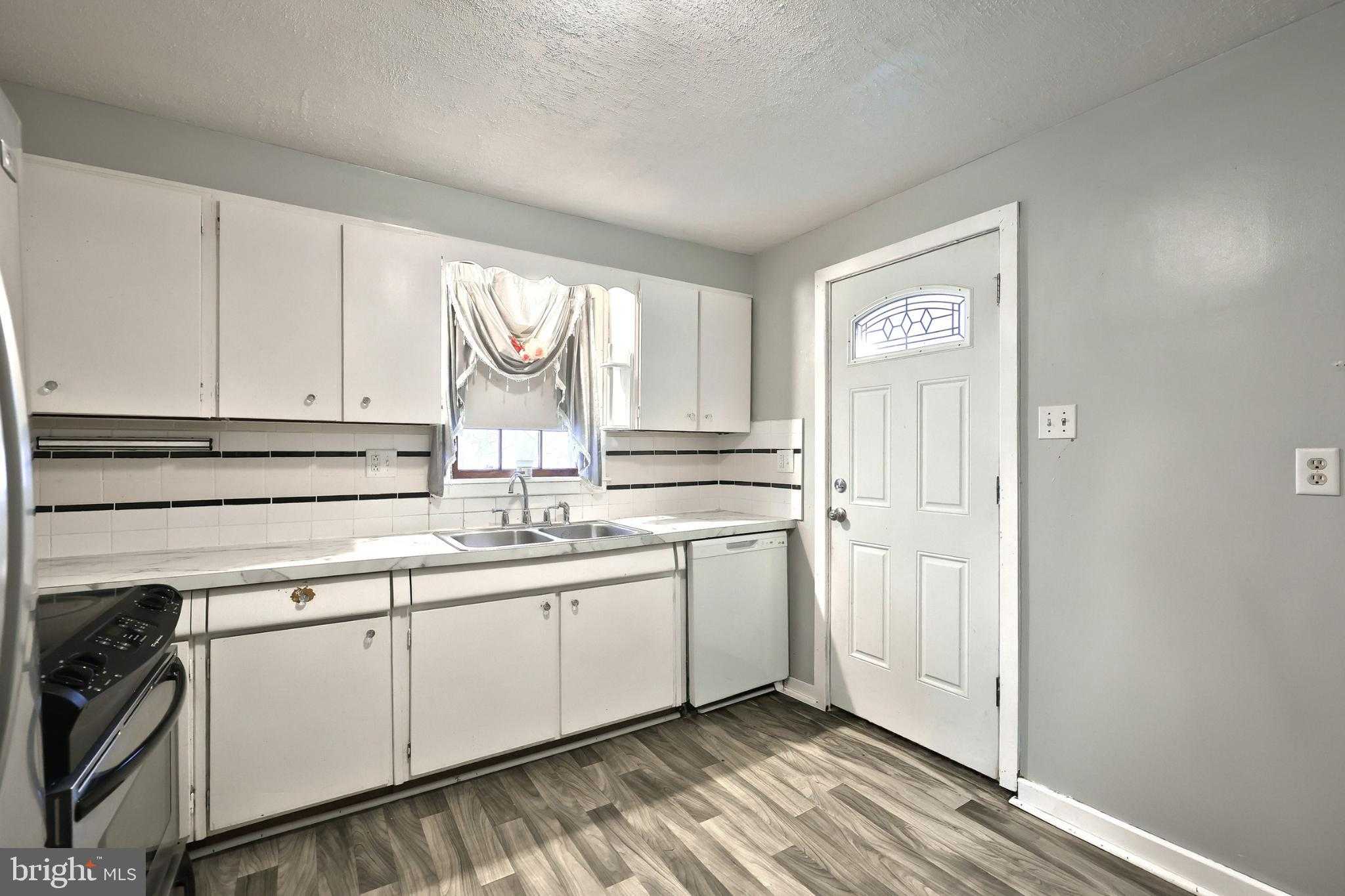 1949 N Sherman St photo 19